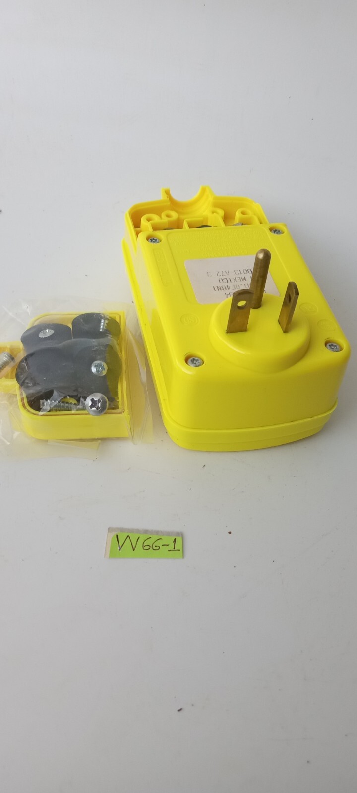 LEVITON 6894 RIGHT ANGLE PLUG IN GFCI MANUAL RESET