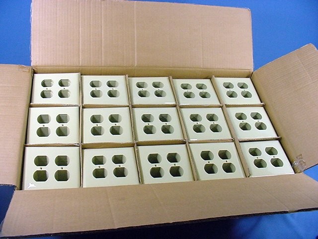 GE 2-Gang Ivory Unbreakable Duplex Receptacle Outlet Wallplate w/o Screws 600pcs