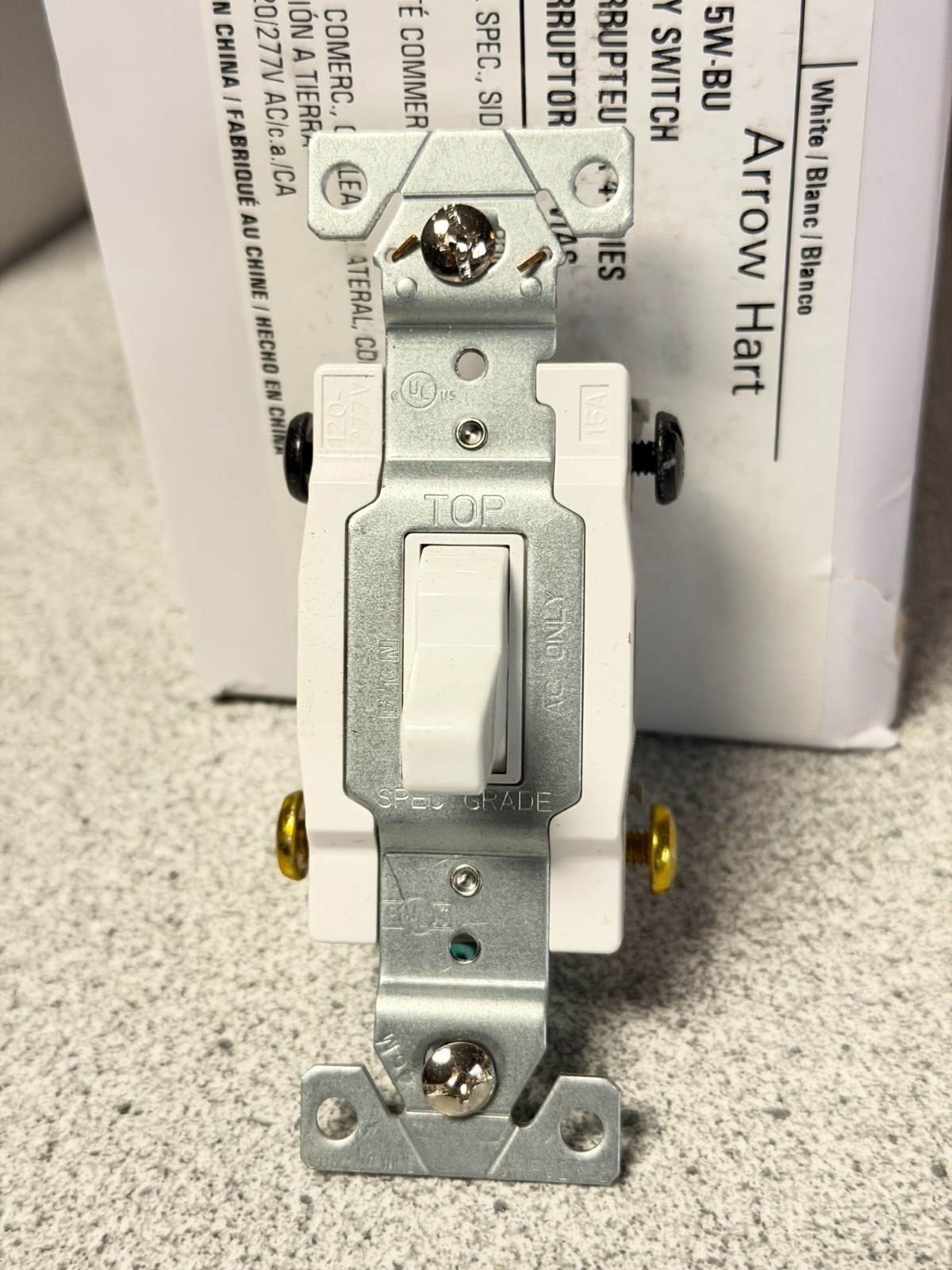 NEW LOT OF 10 Eaton CS415W White COMMERCIAL 4-Way Toggle Switches 15A 120/277V