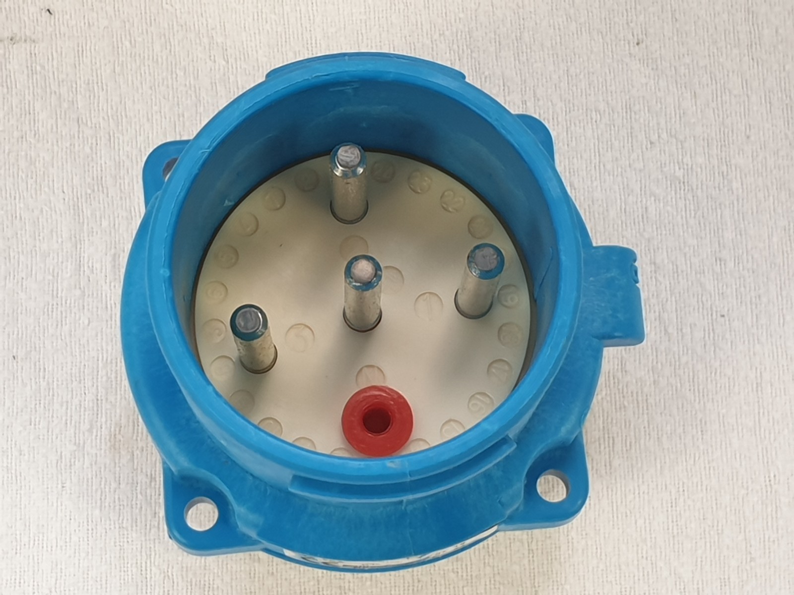 Marechal DS1 Appliance Inlet 3118193 690VAC 50Hz 30A 3P+E Blue Poly IP54 Unused