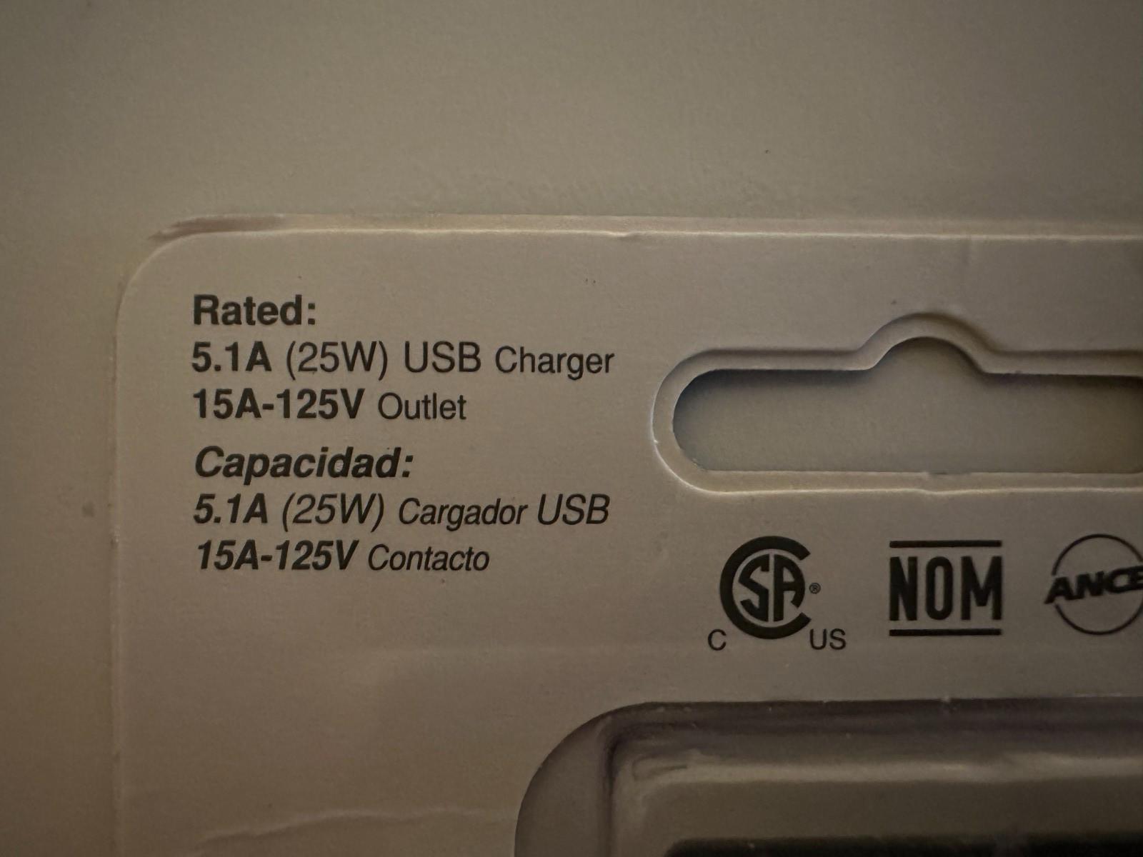 Leviton T5633-BW Decora 25W USB-A USB-C Tamper Resistant Outlet White New