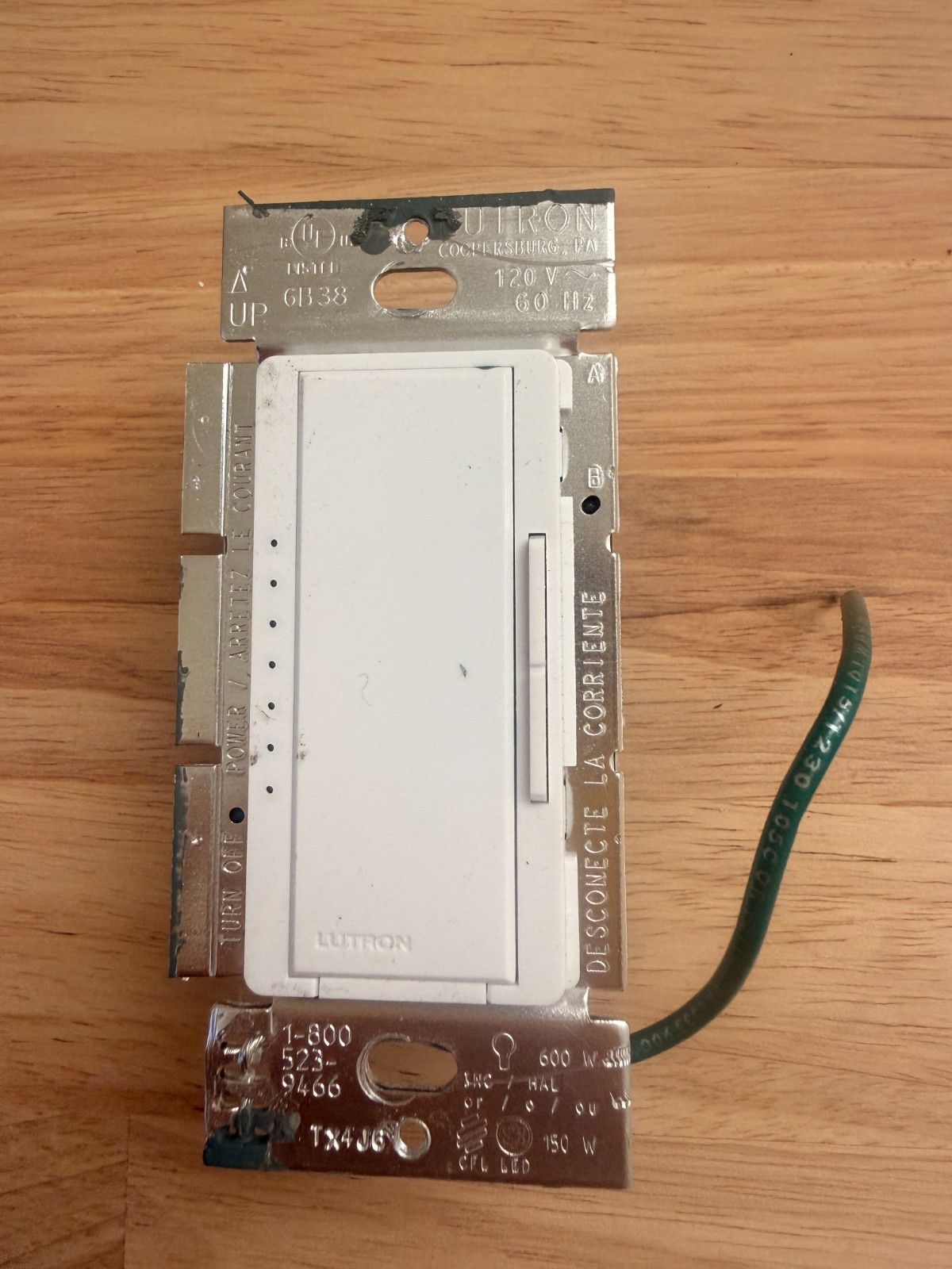 Lutron Maestro MACL-153M Dimmer – White