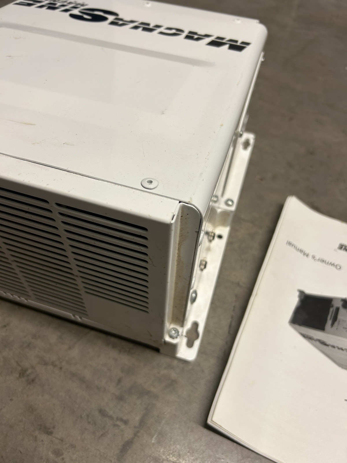 Magnum Energy Sine Inverter Charger MS4024 120VAC 4000W