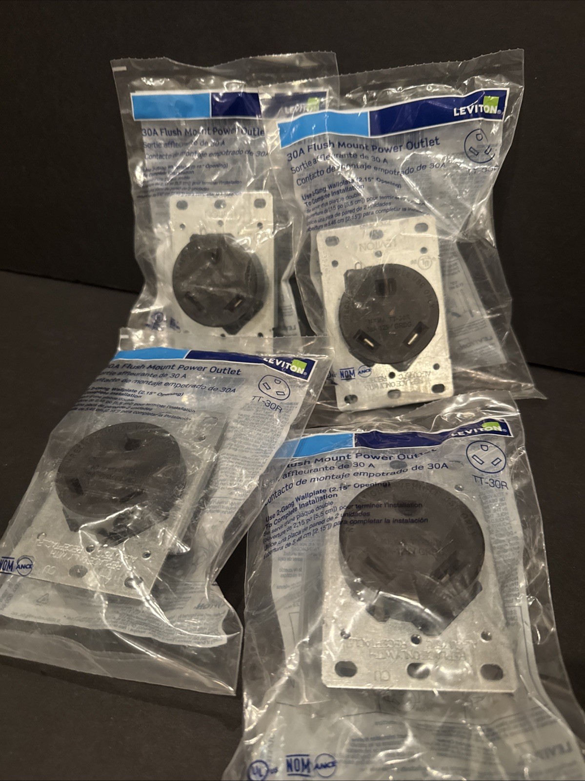 LOT of 4 – Leviton 7313-S00 30A 125VAC Flush Mount Receptacle Outlet TT-30R