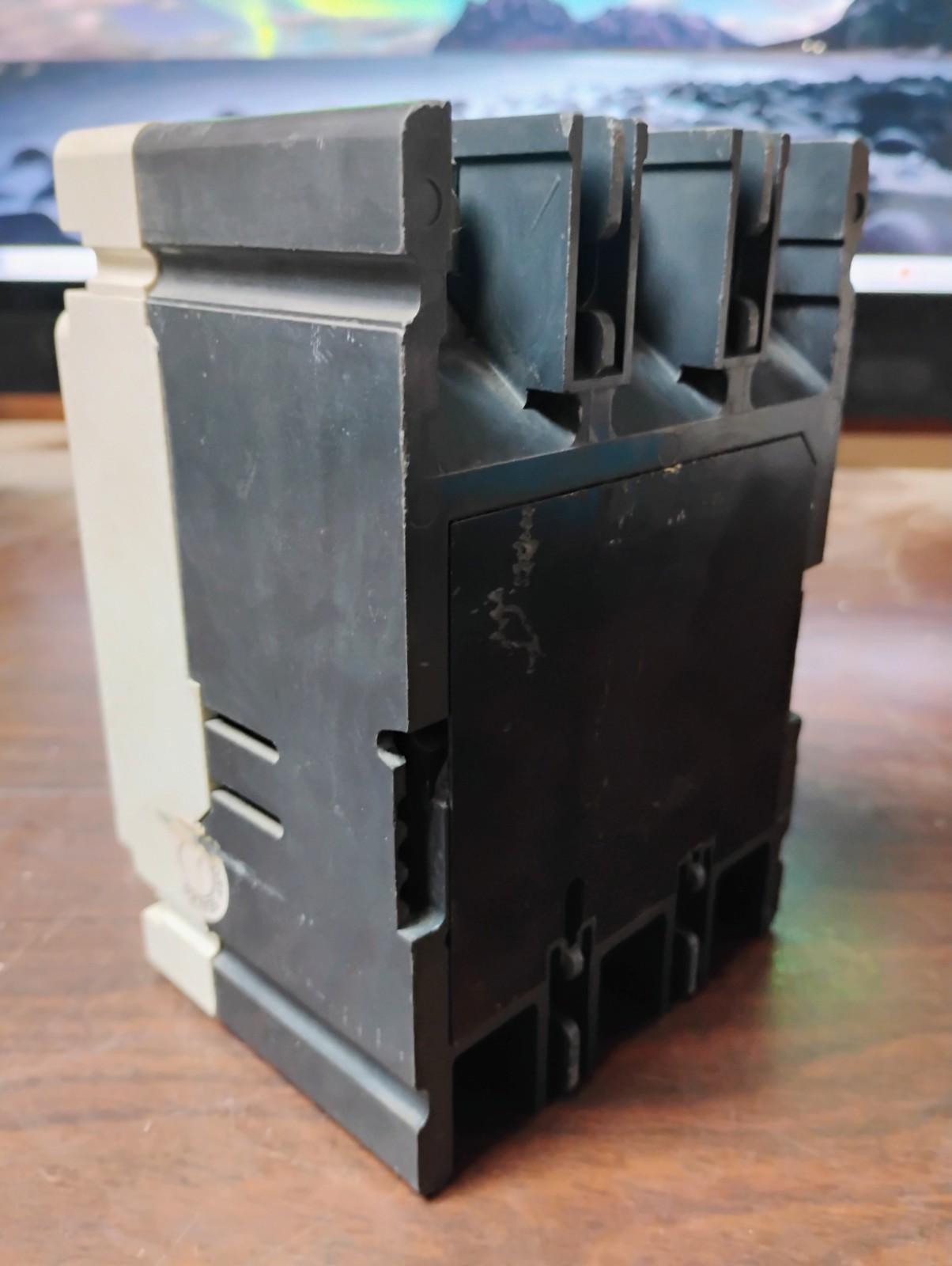 CUTLER HAMMER FD3050L CIRCUIT BREAKER 50 AMP 600VAC 3-POLE PRE-OWNED GREAT