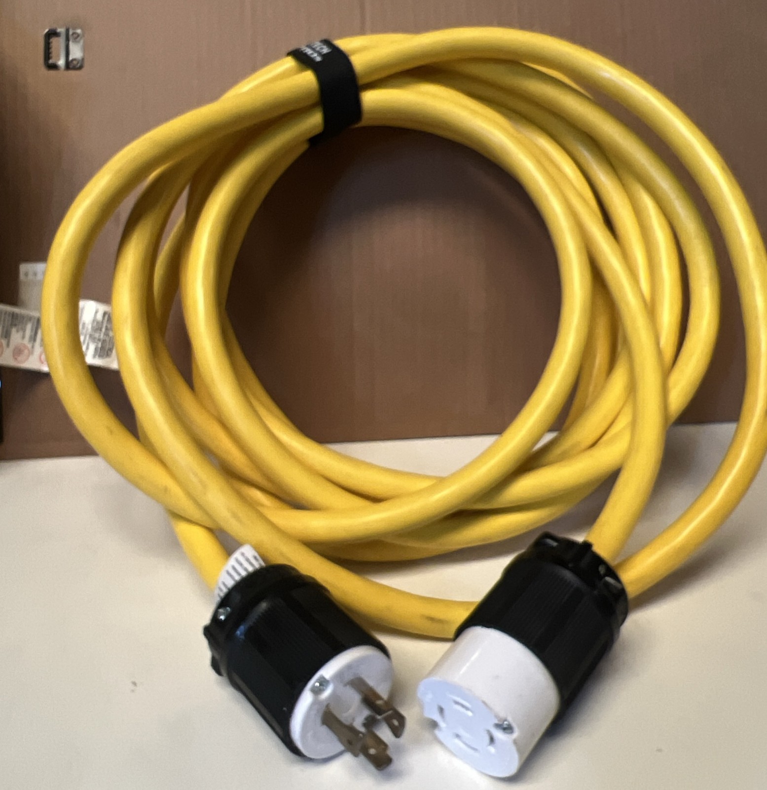 Utilitech Pro 25 ft Heavy Duty Generator Cord 10 Gauge 30A 125/250V 7500W