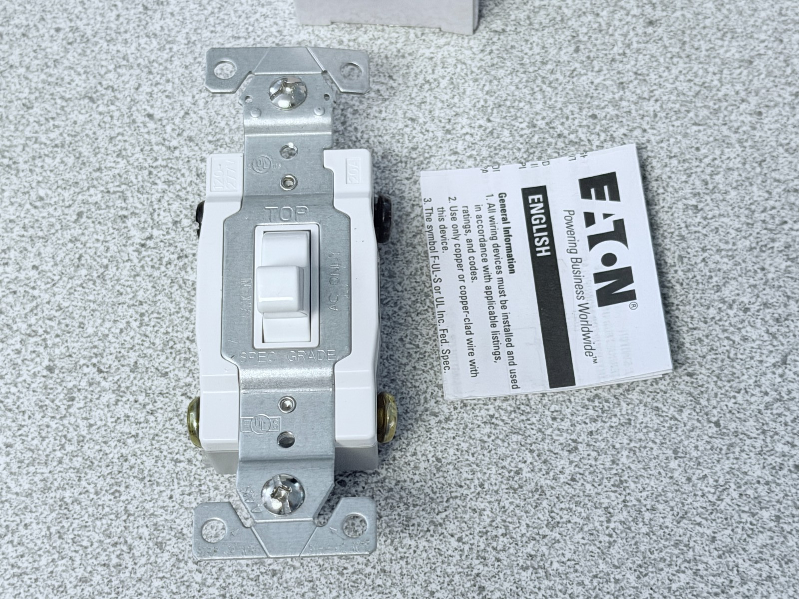 NEW Eaton CSB420W-BX-LW Commercial 4-Way Toggle Switch White 20A 120/277V