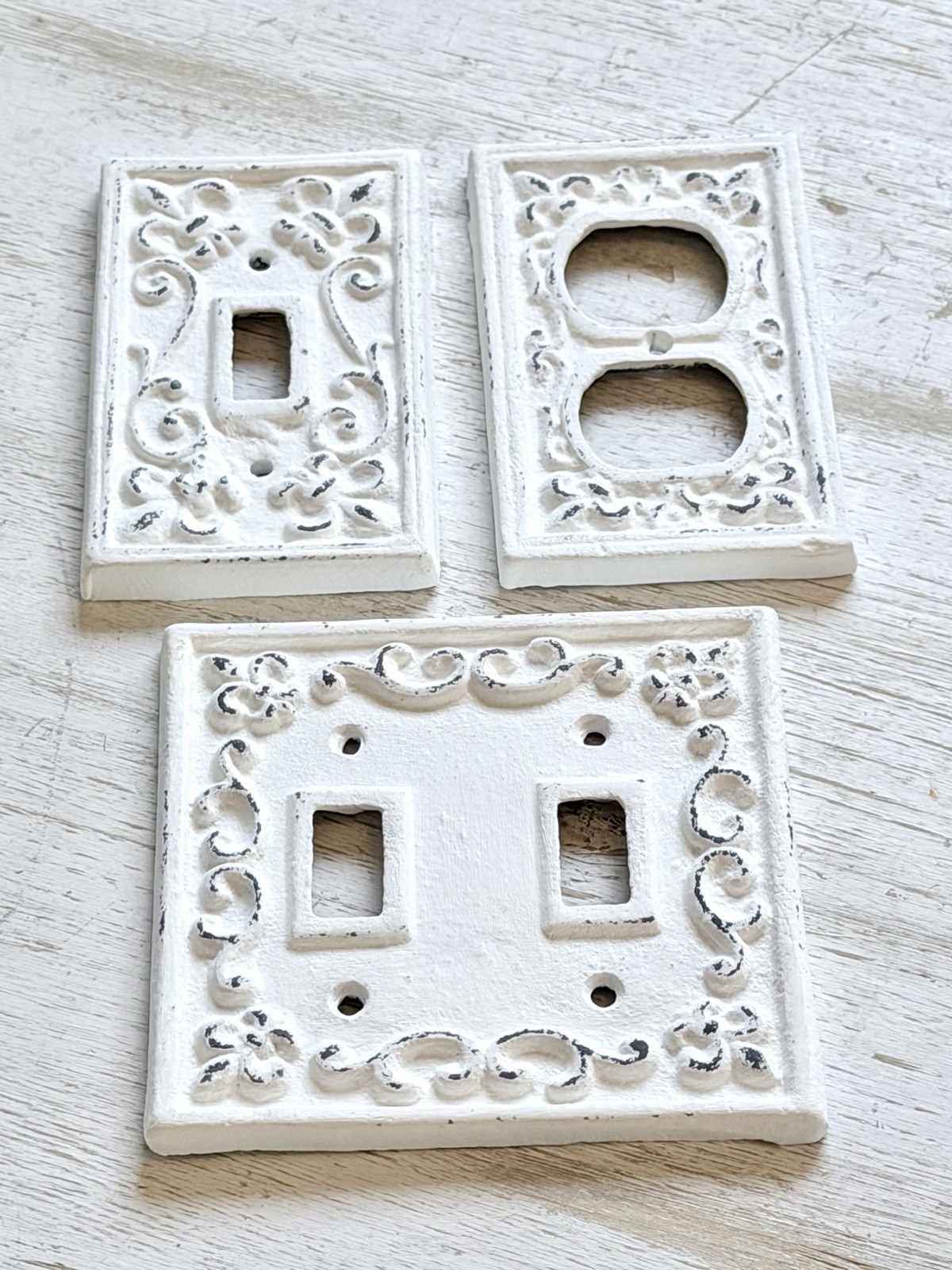 Set Of 3 Fleur De Lis Vintage Style Hand Painted White Cast Iron Wall Plates