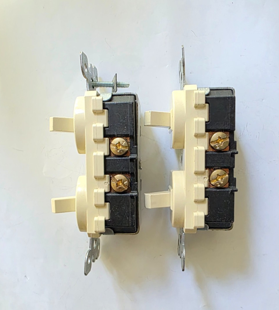 Leviton 5224-2WS Combination Double Switch 15A 120/277V – Lot of 2 Ivory