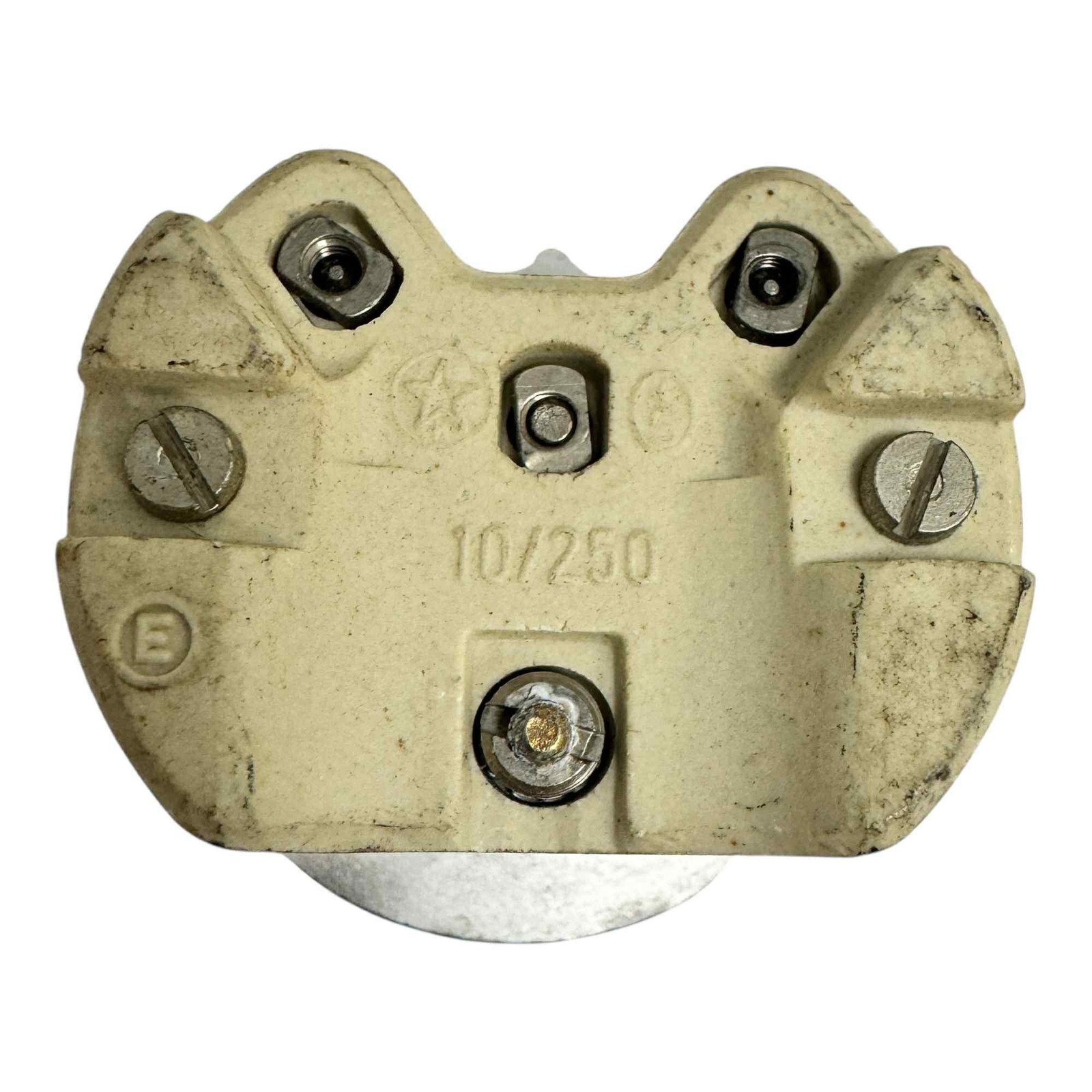 Circular EU (F) Schuko Power Socket 10A/250V 60mm
