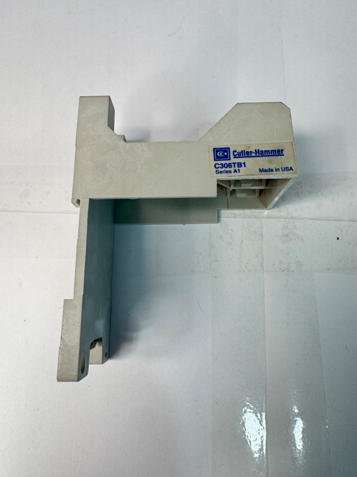 Eaton Cutler Hammer C306TB1 Din Rail And Panel Mtg Adapter For 32A