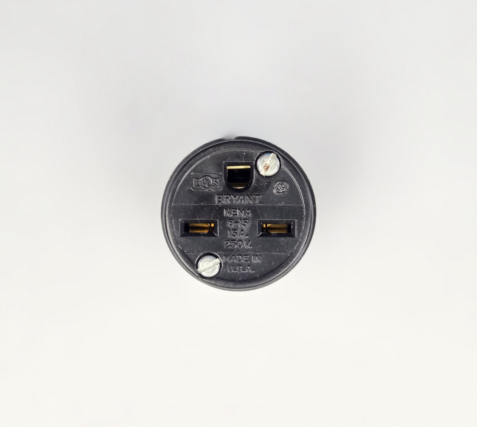 BRYANT 5669BZ 15A 250V Straight Blade Female Connector 6-15R Black
