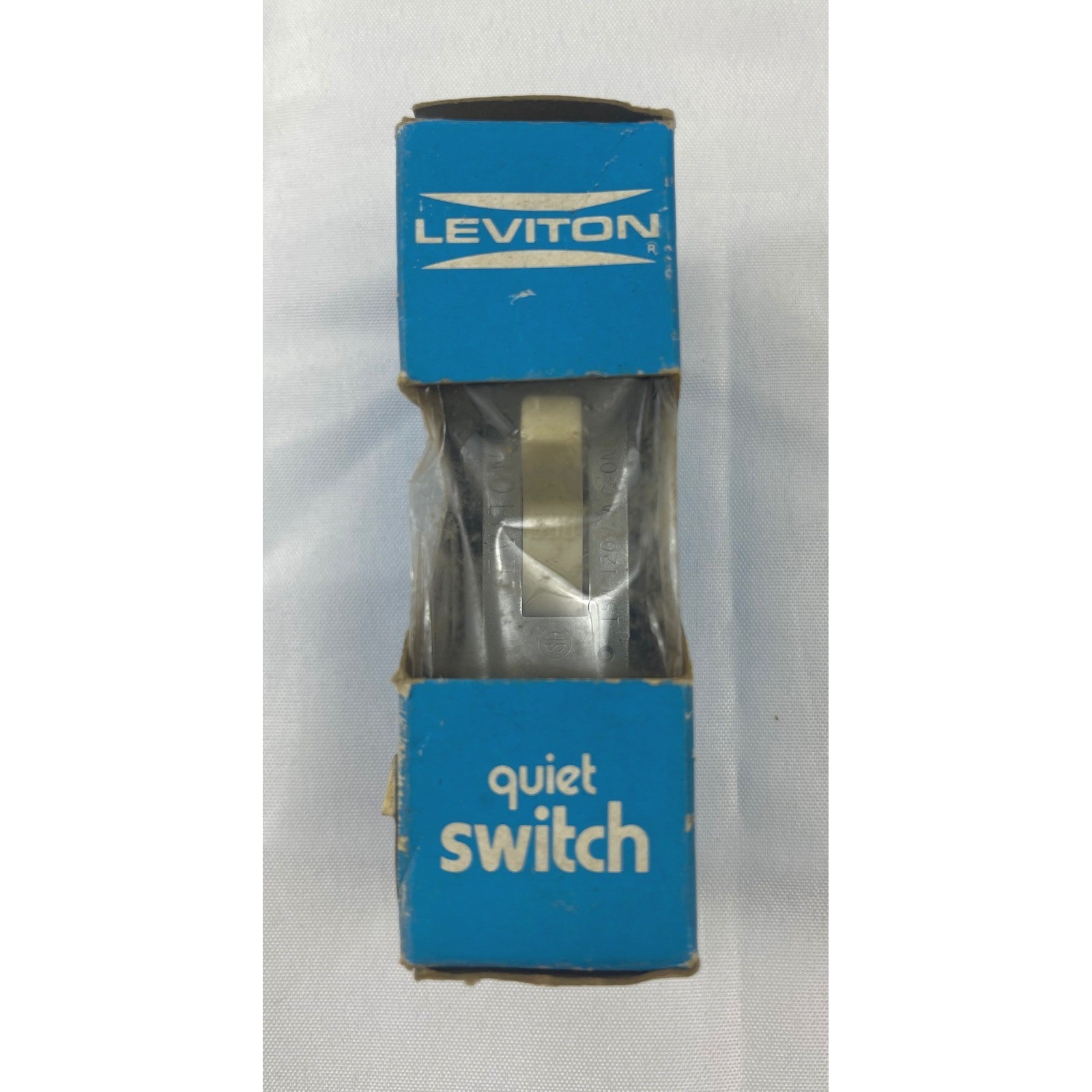 Vintage Leviton Quiet Switch Single Pole Toggle Ivory New Old Stock NOS 15A 120V