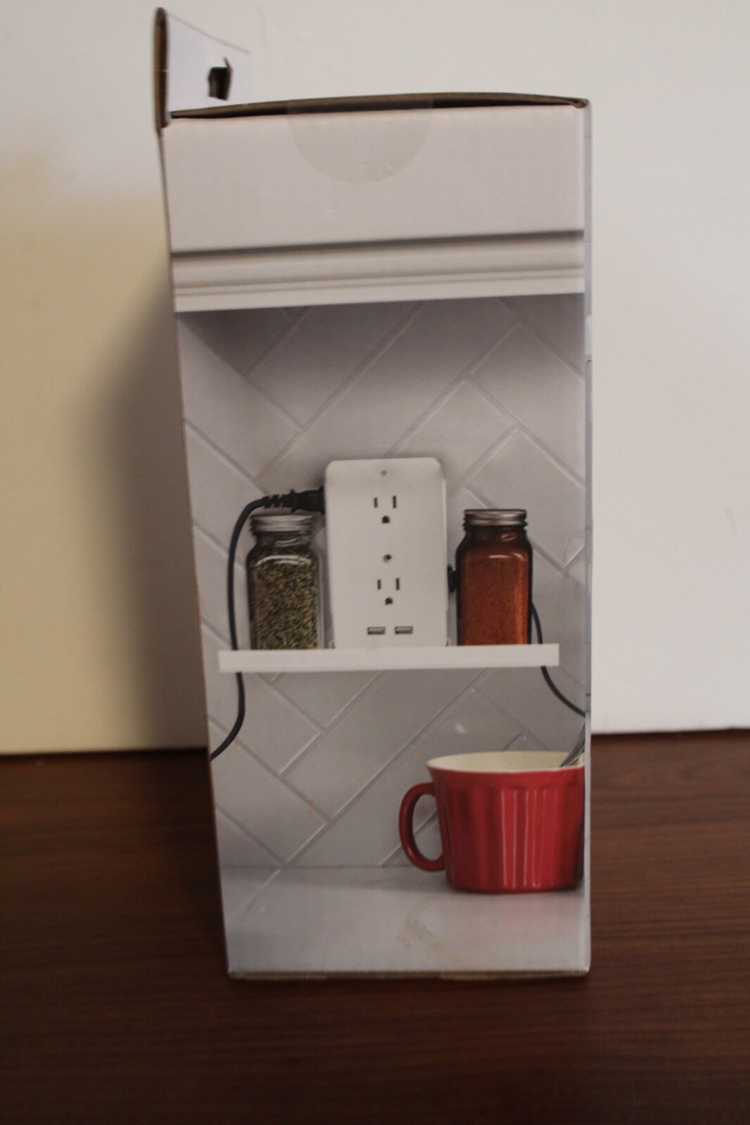 Sharper Image Socket Shelf Surge Protector 6 Wall Outlets 2 USB Ports NEW