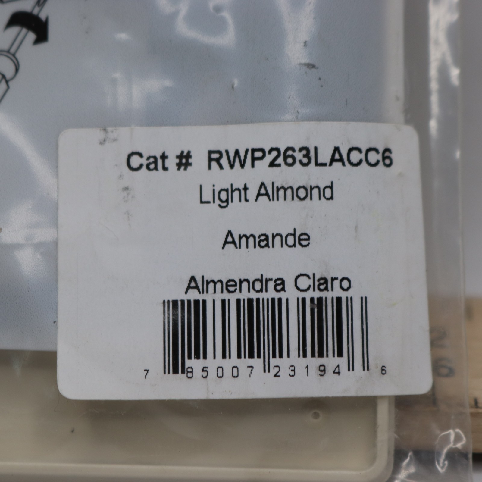 Legrand Screwless Wall Plates Light Almond 3-Decorator Rocker 3-Gang RWP263LACC6