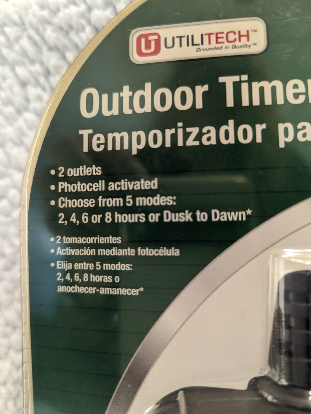 Utilitech #0154182 Outdoor Timer 15amp Dusk To Dawn 125 Volts AC, 60 HZ