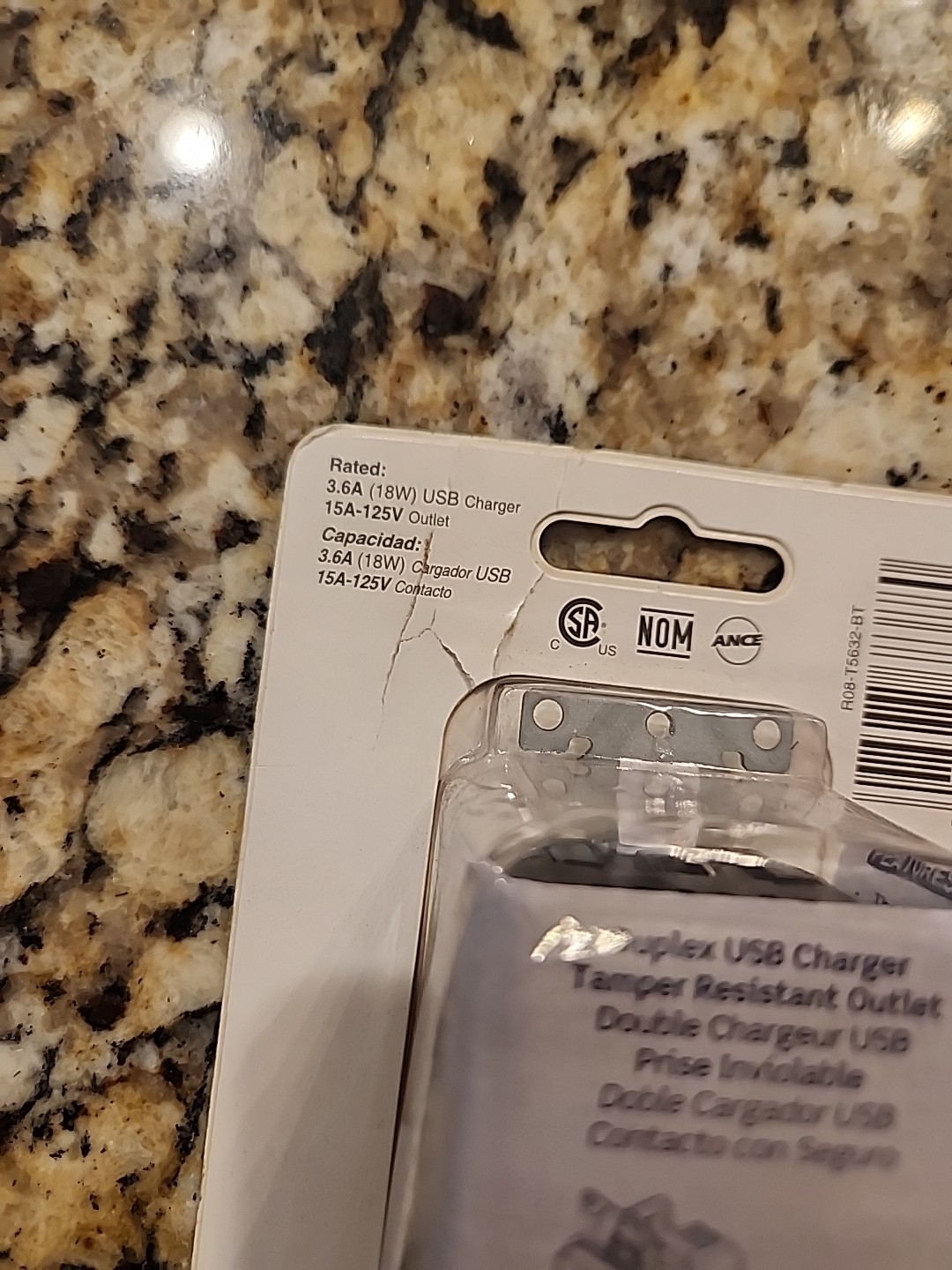 New – Leviton Decora+ 18W USB Type A Duplex Outlet T5632-BT Light Almond NEW!