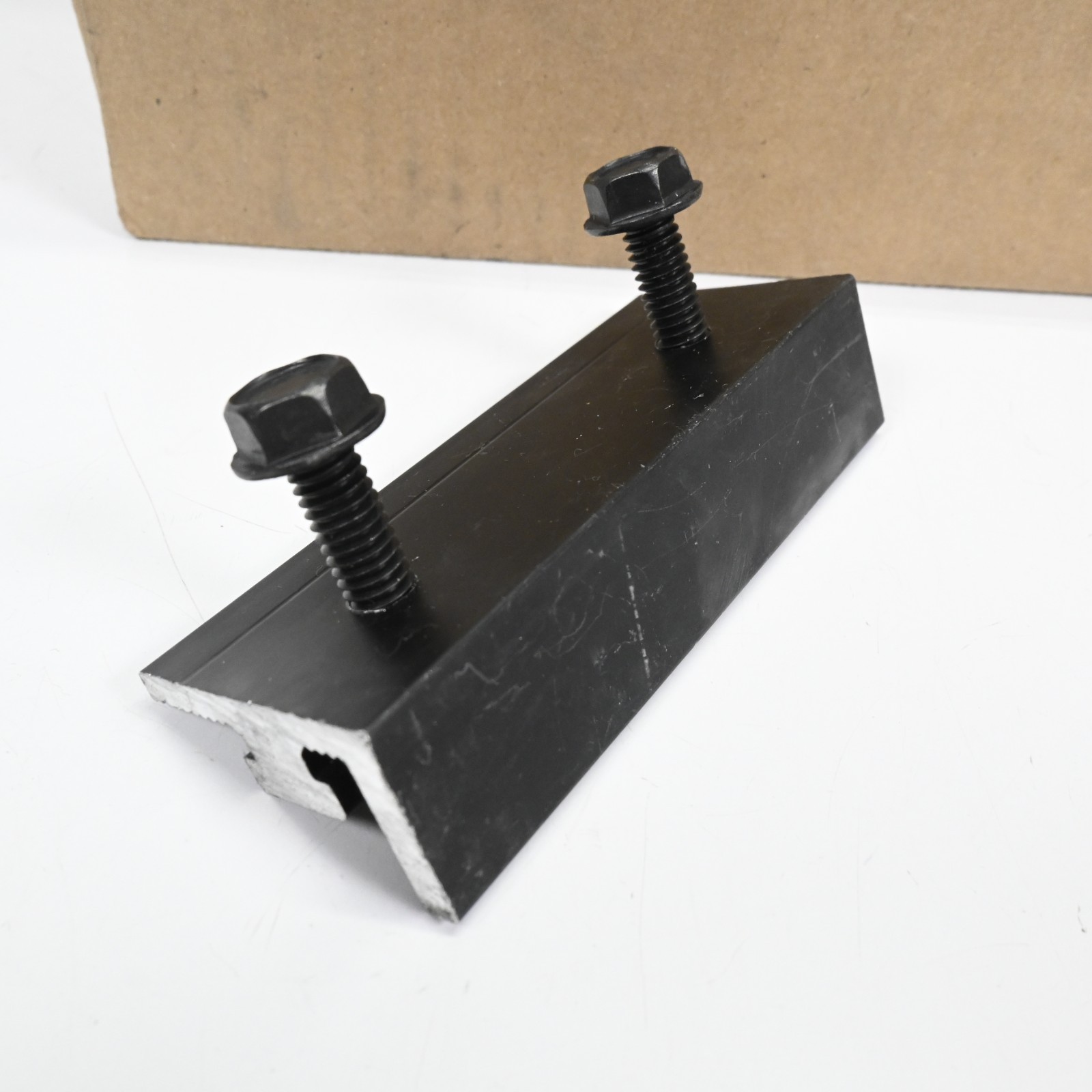 (20 QTY) UNIRAC SOLAR MOUNT 303019D BLACK SPLICE BAR W/ HARDWARE
