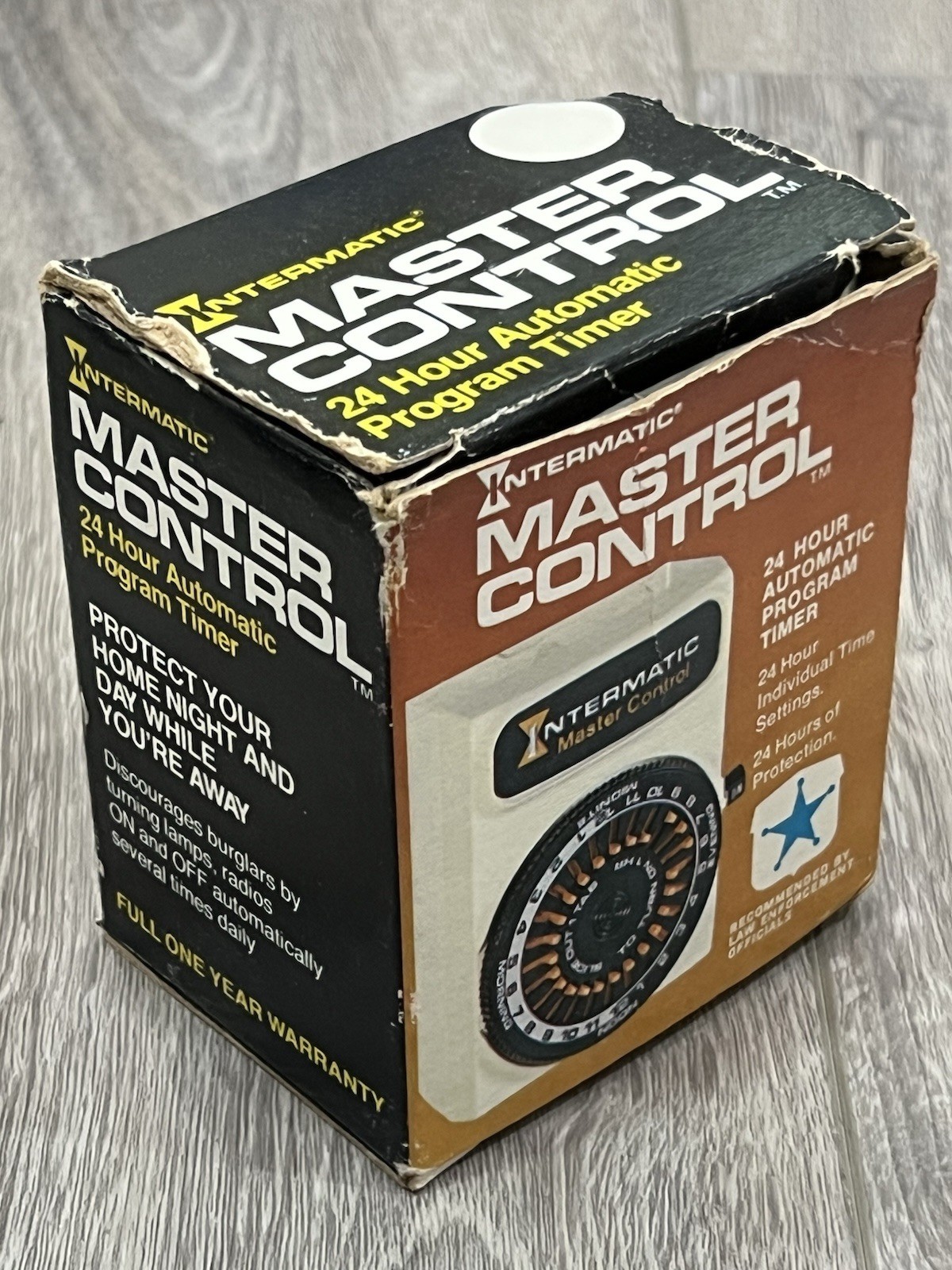 Vintage Intermatic Master Control 24-Hour Automatic Program Timer – Model D-811