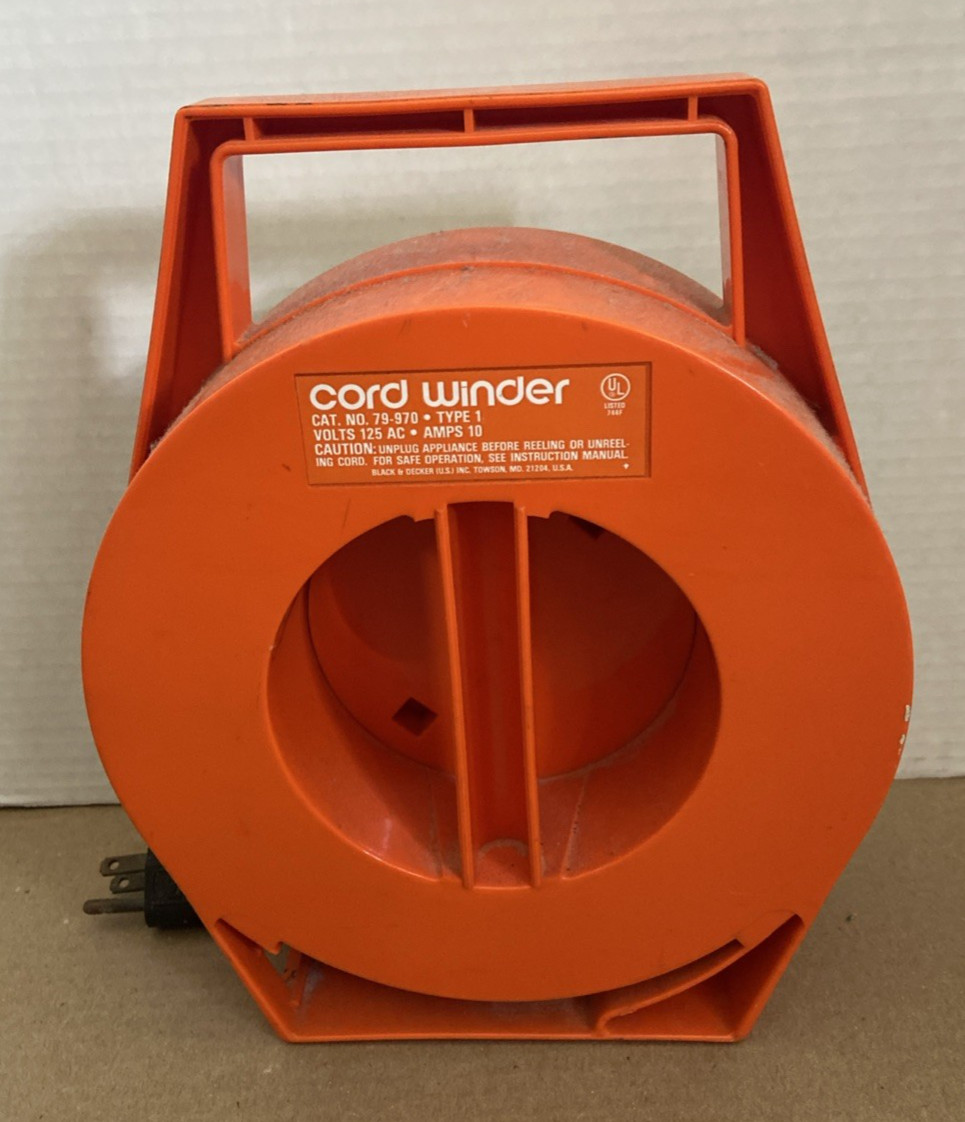 Black & Decker Cord Winder CAT. NO. 79-970 Type 1 Volts 125 AC Amps 10 *Used*