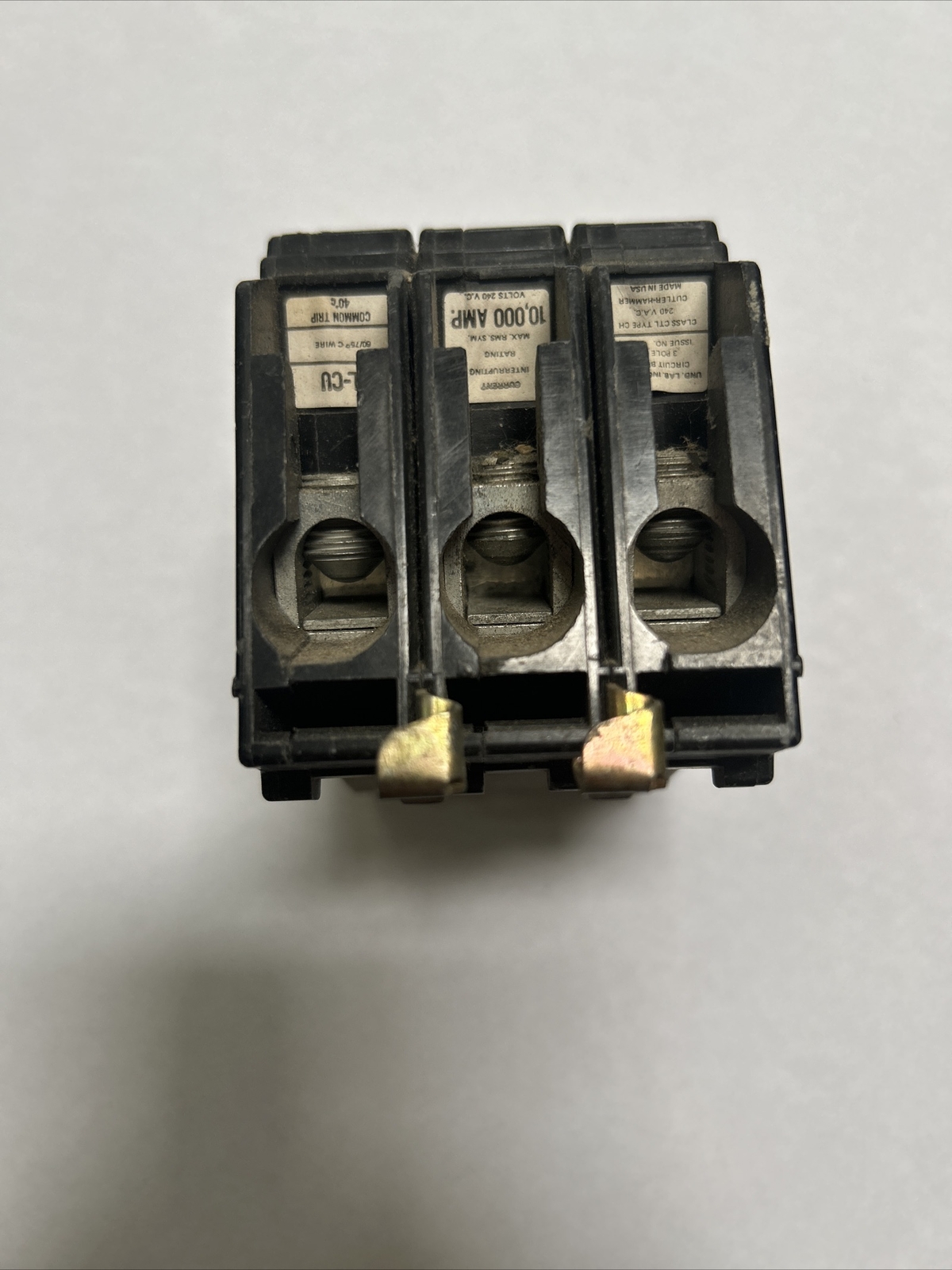 CUTLER HAMMER CH360 60 AMP 3 POLE 120V/240 VOLT CIRCUIT BREAKER TESTED