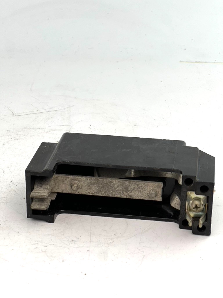 Square D FSP-130 Fuse Holder Block 30 Amp 125 Volts — Chipped & Missing Screw