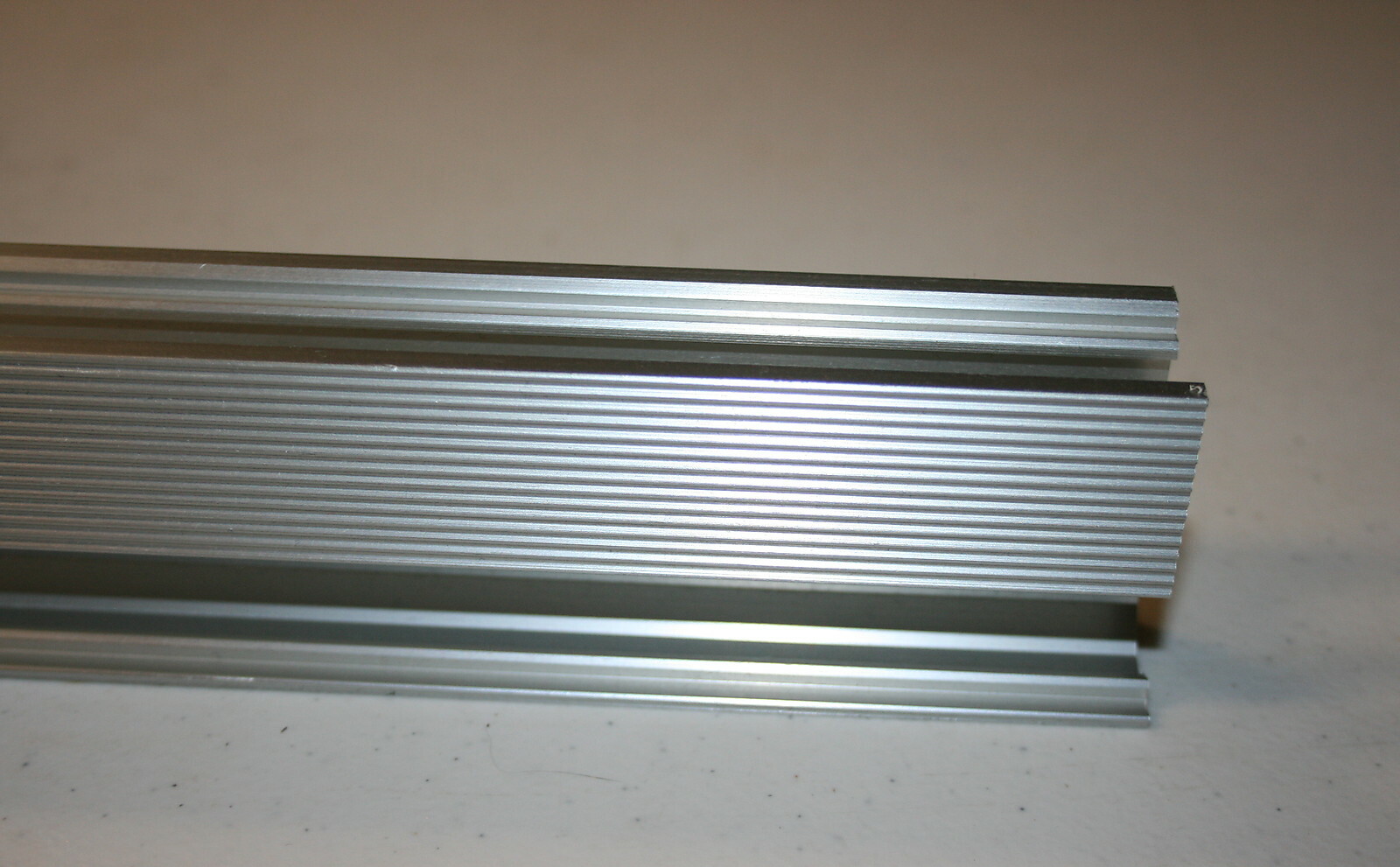 Solar Mounting Rail 88 in (7.3 feet). Planet 4 Solar (UISolar)-Pack of 4 Rails