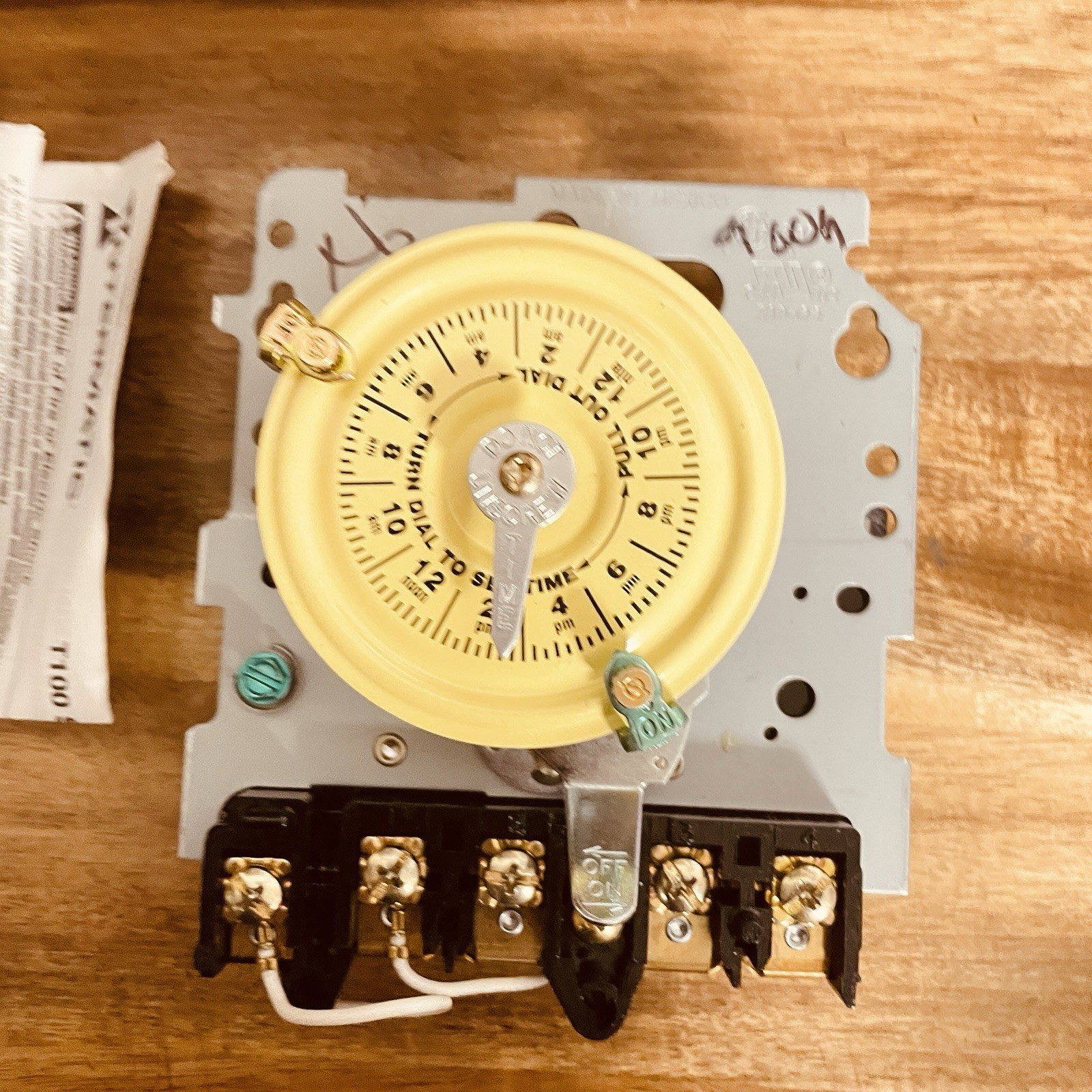 Intermatic T104M 40 Amp 208-277V DPST 24 Hour Mechanical Switch Mechanism Only
