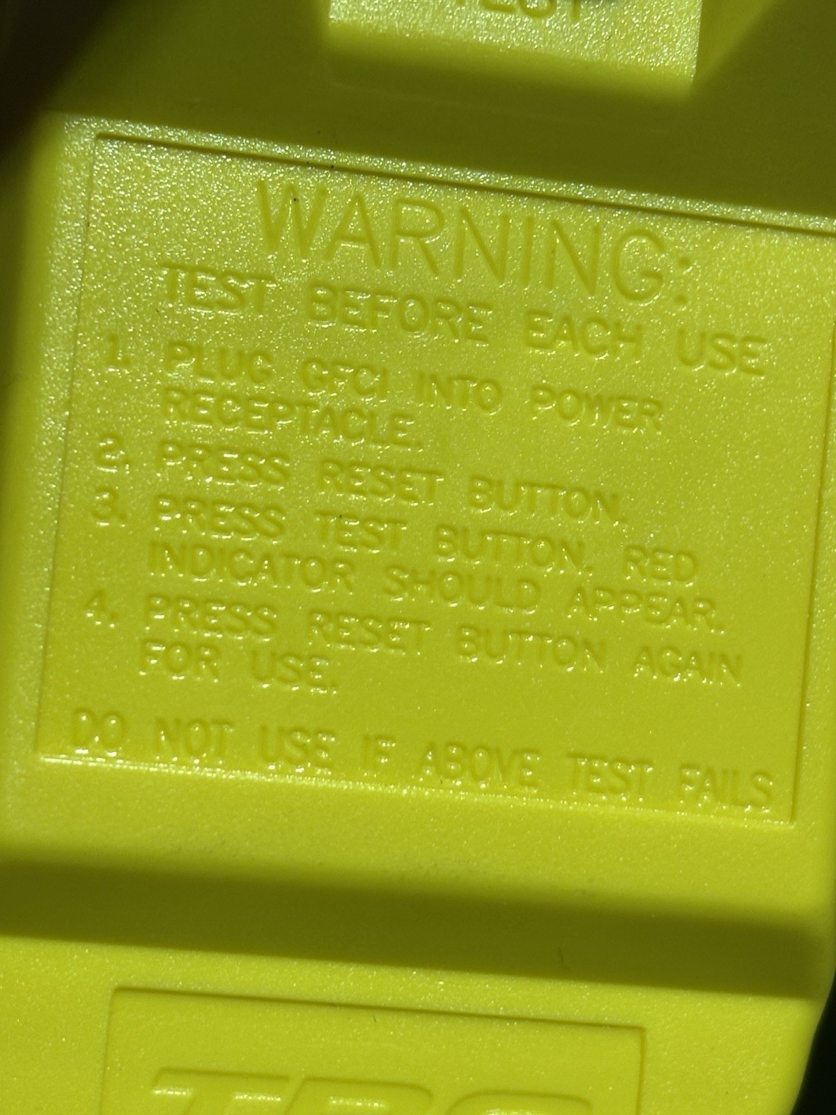 TRC Yellow 120V ac 15A NEMA 5-15P GFCI User Attachable Plug Excellent