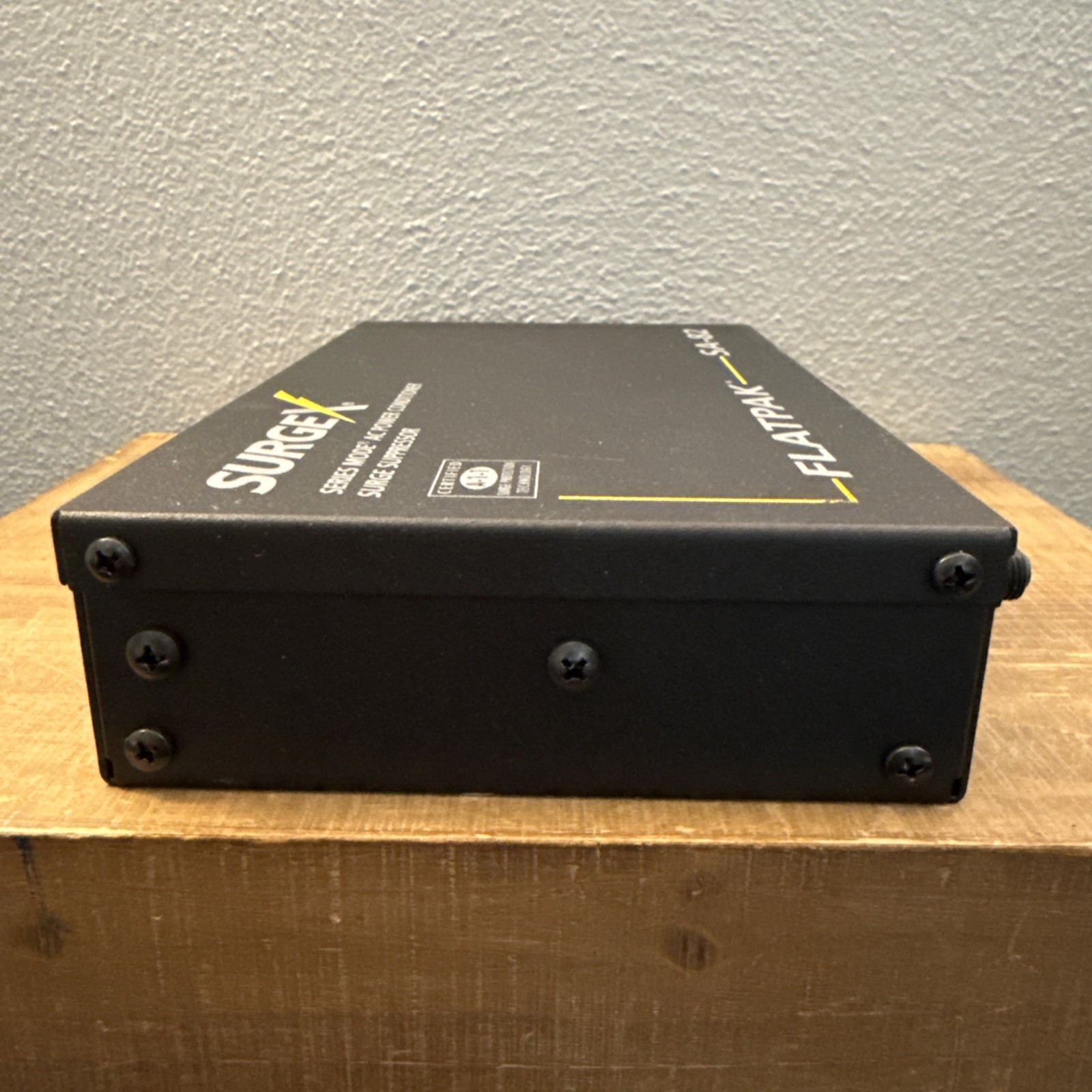 SurgeX Flatpak 120VAC 8AMPS Max Surge Suppressor SA-82