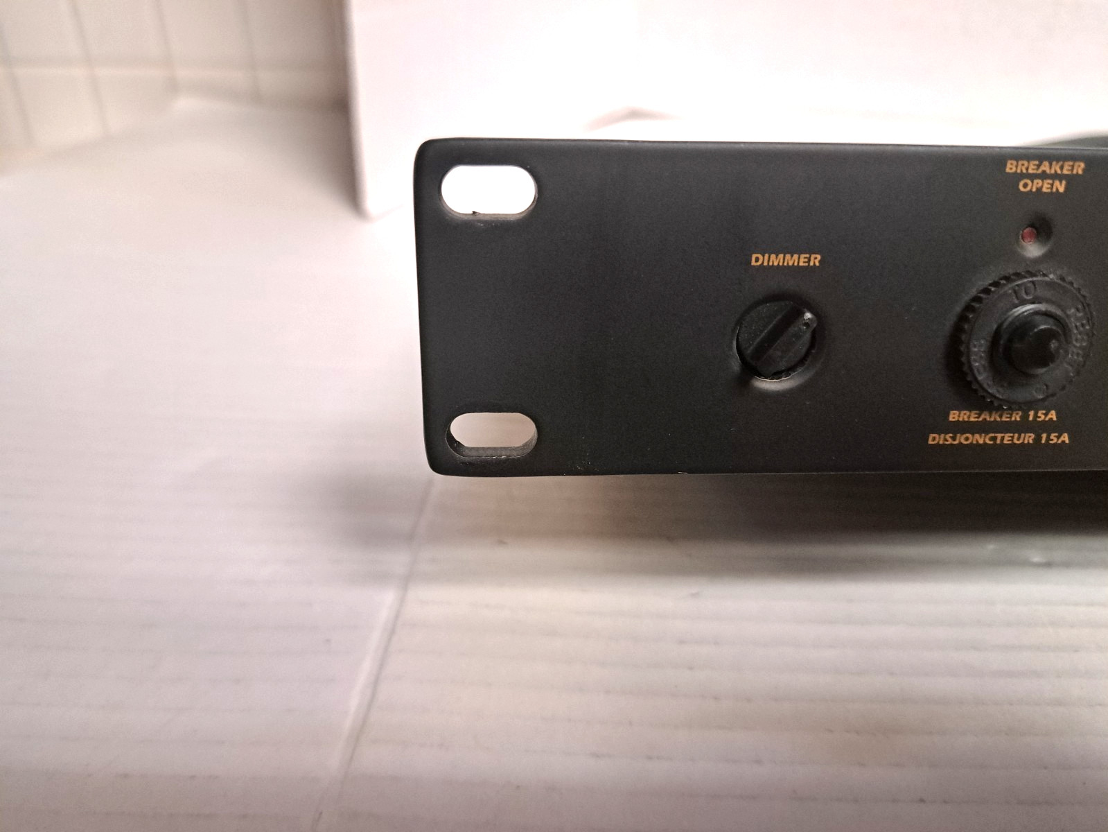 Monster Power Pro 2500 Professional Reference Power Center