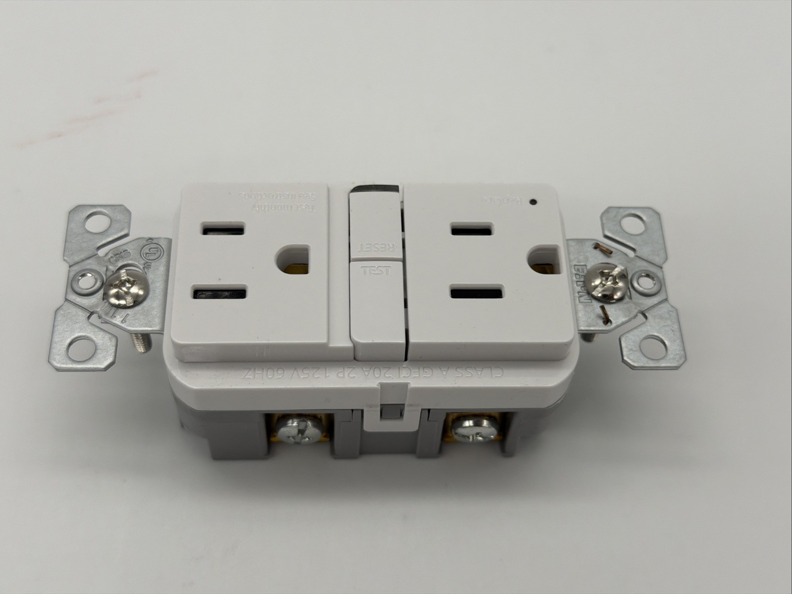 10 PCS NEW Eaton TRGF15W 15 Amp GFCI Self‑Test Tamper‑Resistant Receptacle 125 V