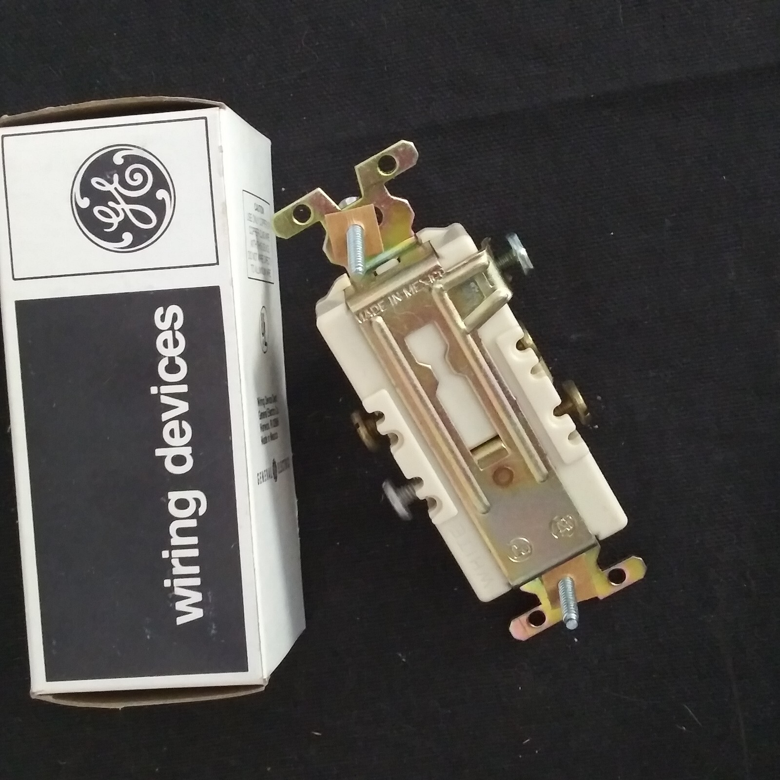 New Old Stock GE Ivory Single Pole Combination Switch & Standard Outlet GE7944-2