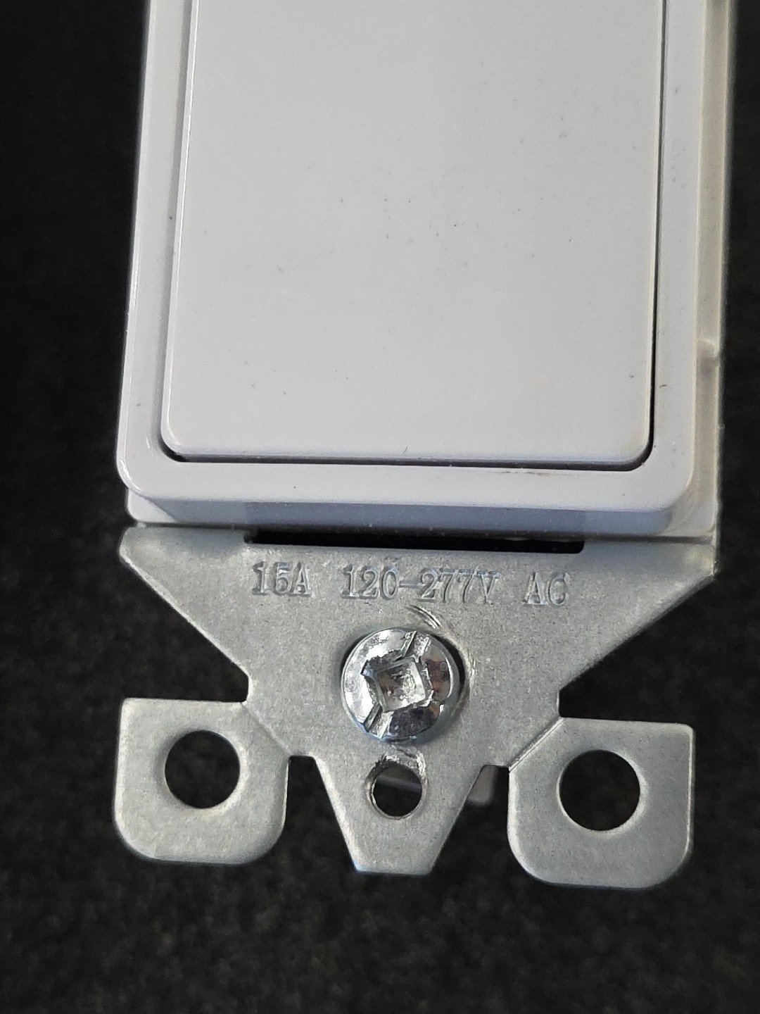 Eaton SGF15W White 5-15R 15A Gfci Self-Testing Outlet Duplex Receptacle 125V