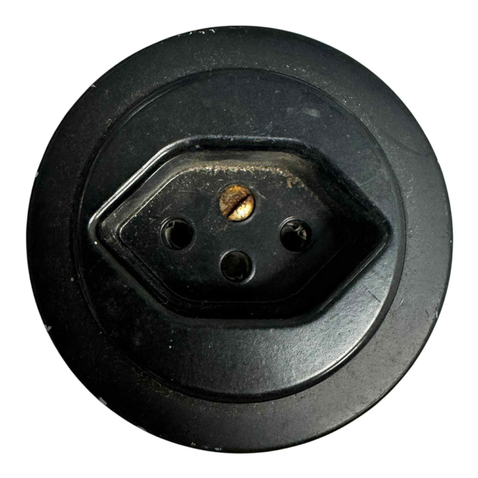 Circular EU (F) Schuko Power Socket 10A/250V 60mm