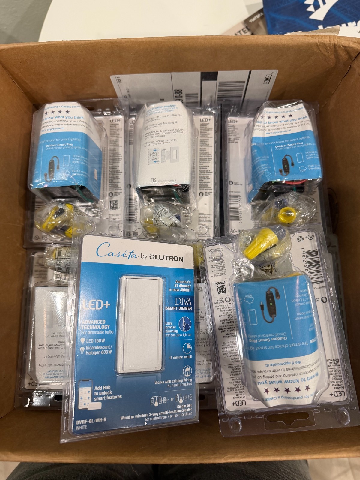 Lot of 20 Lutron Ceseta DVRF-6L-WH-R Diva Smart Dimmer White new in package