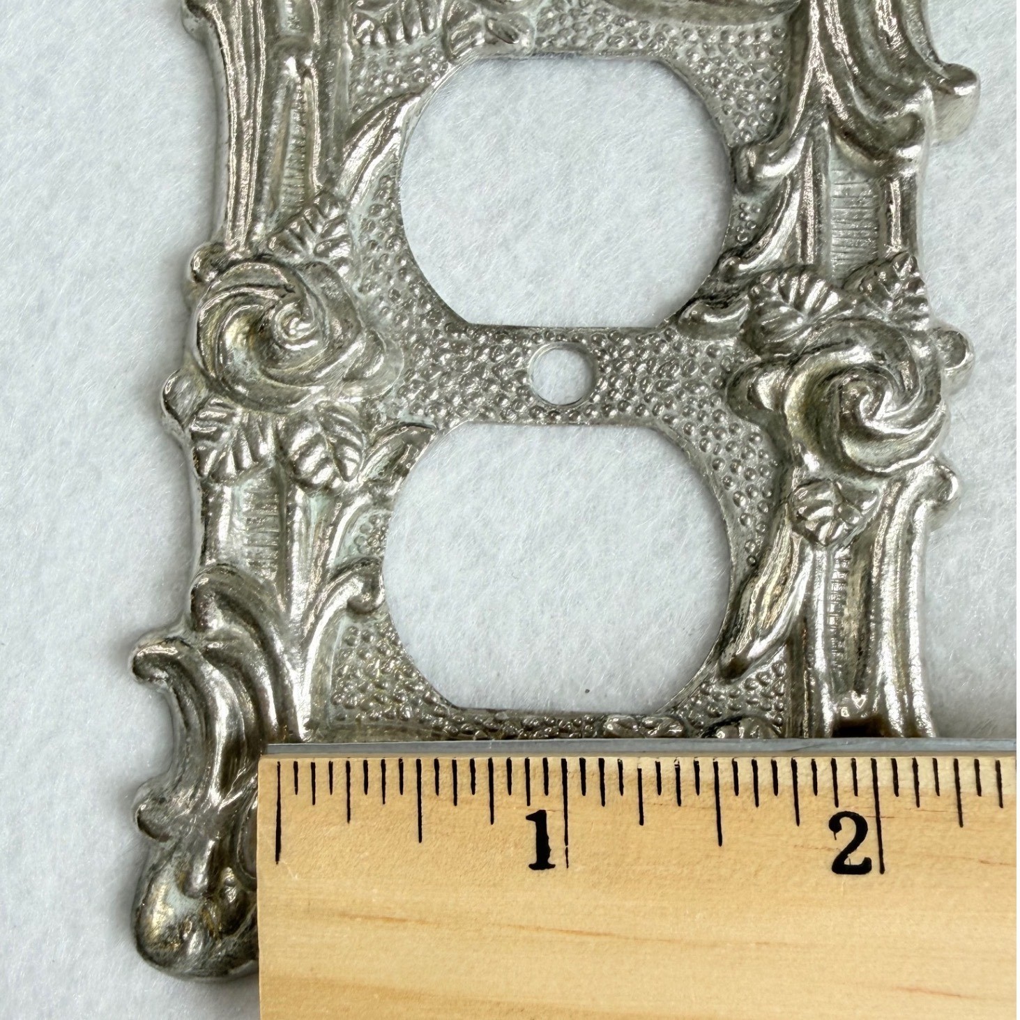 Vintage Outlet Cover Set 5 Silver Good Ornate Rococo Floral Rose Metal USA