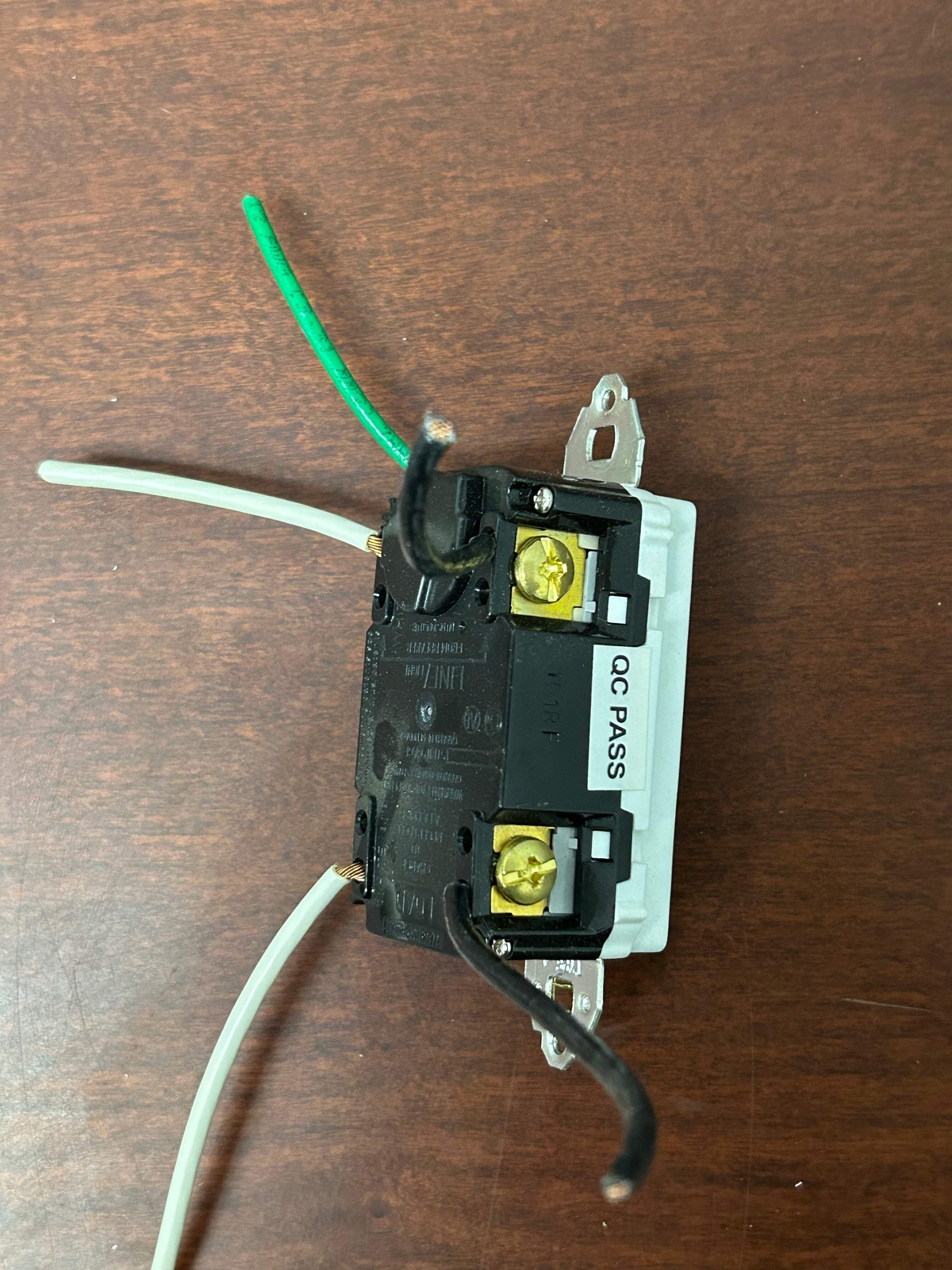 PREFAB Legrand Radiant 1597TRW GFCI Dup Self-Test Receptacle 15A 125VAC 60Hz (3)