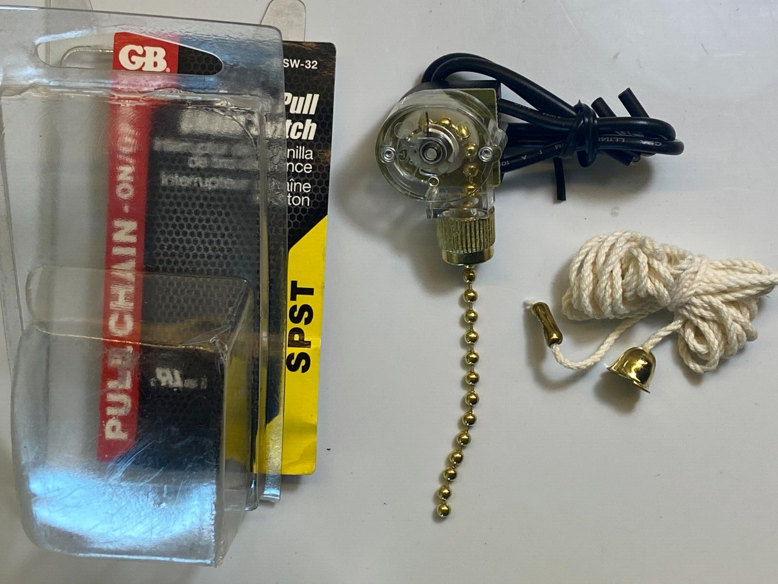 Pull Chain Switch SPST For Fans & Lights On-Off 6-Amps 125-Volts NEW-IN-PACKAGE
