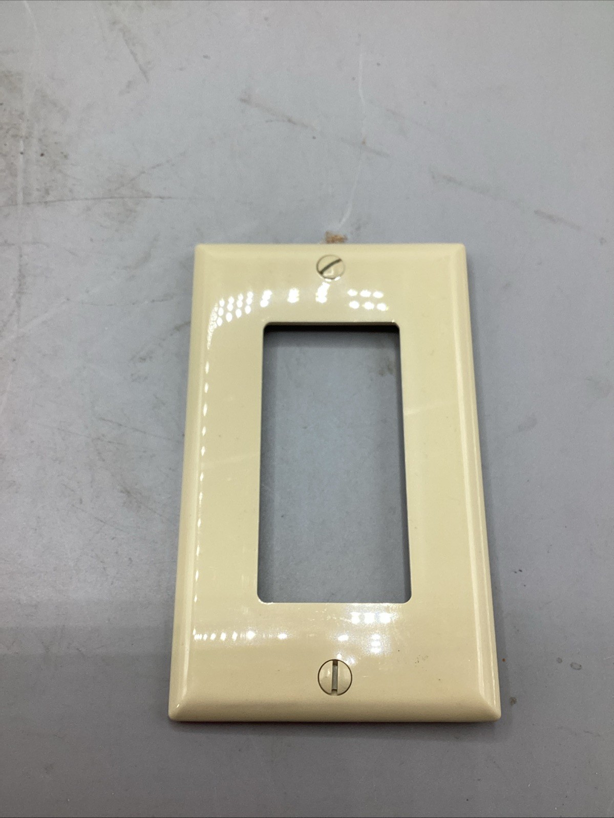 NOB Cooper TRVGF15V GFCI Duplex Receptacle 125VAC 15A Wall Pl