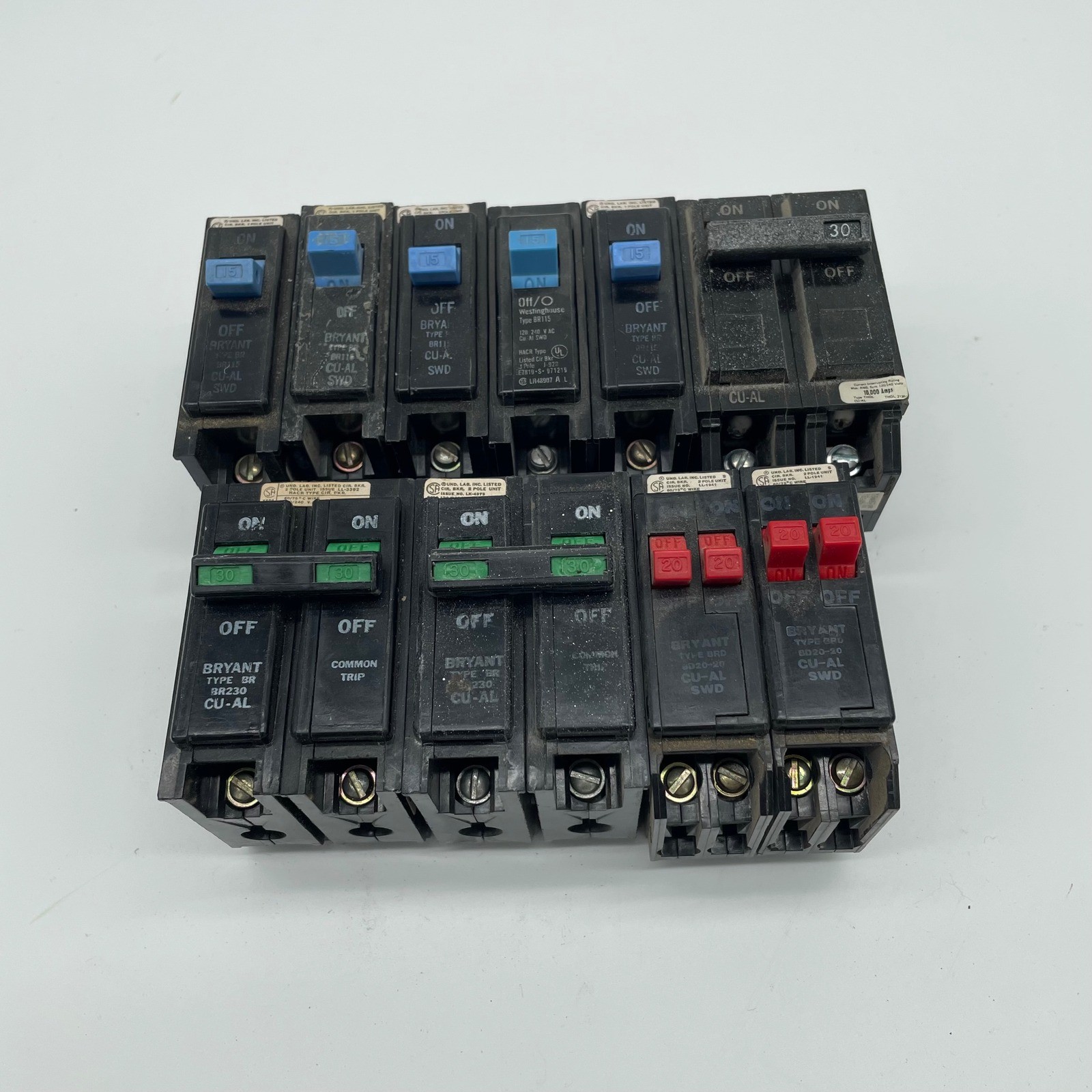 Lot of 10 Bryant & Westinghouse Circuit Breakers BR115 BR230 BD20-20 15A 20A 30A