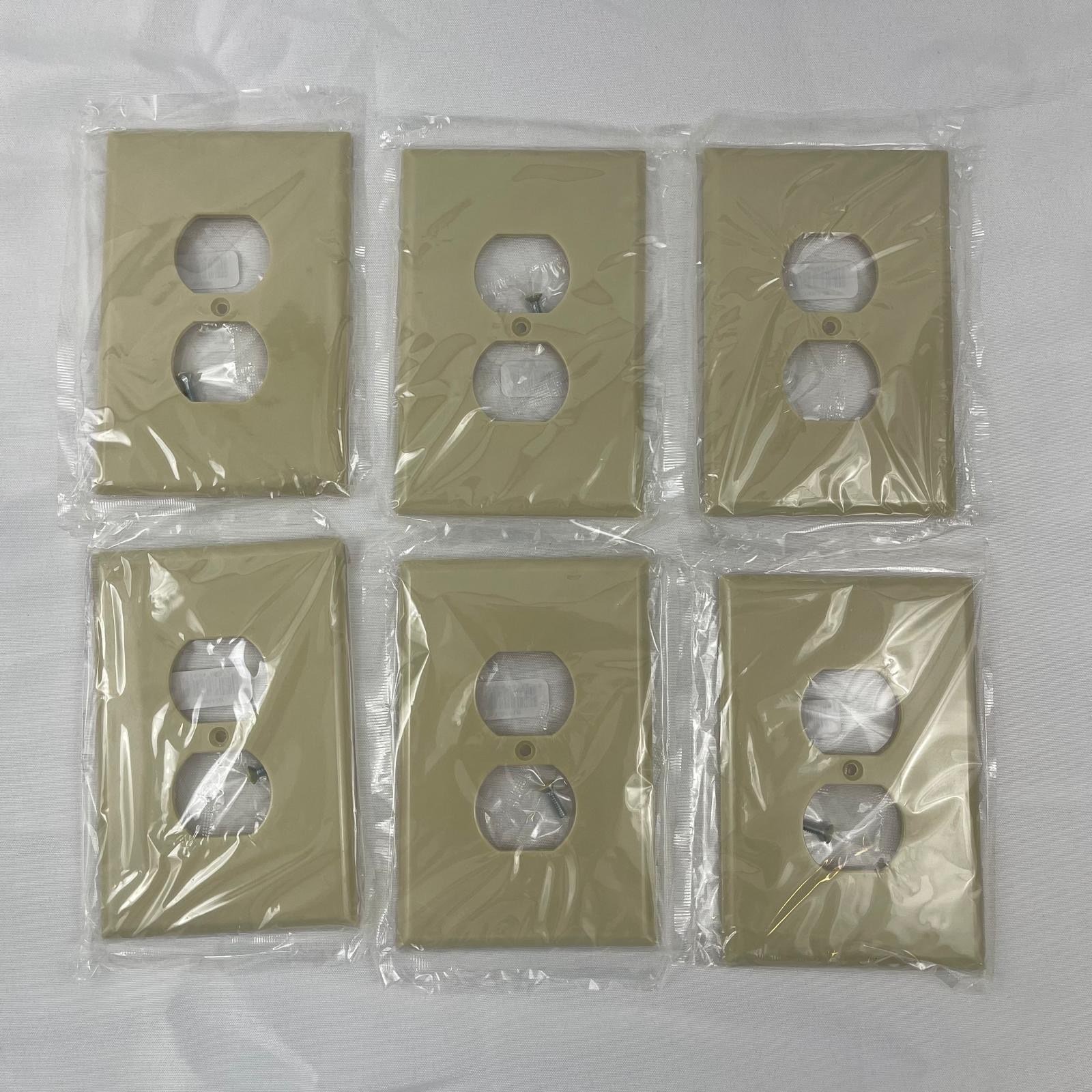 Cooper Wiring Devices 2142V-F-LW Ivory Duplex Outlet Wall Plate 6 Pack New