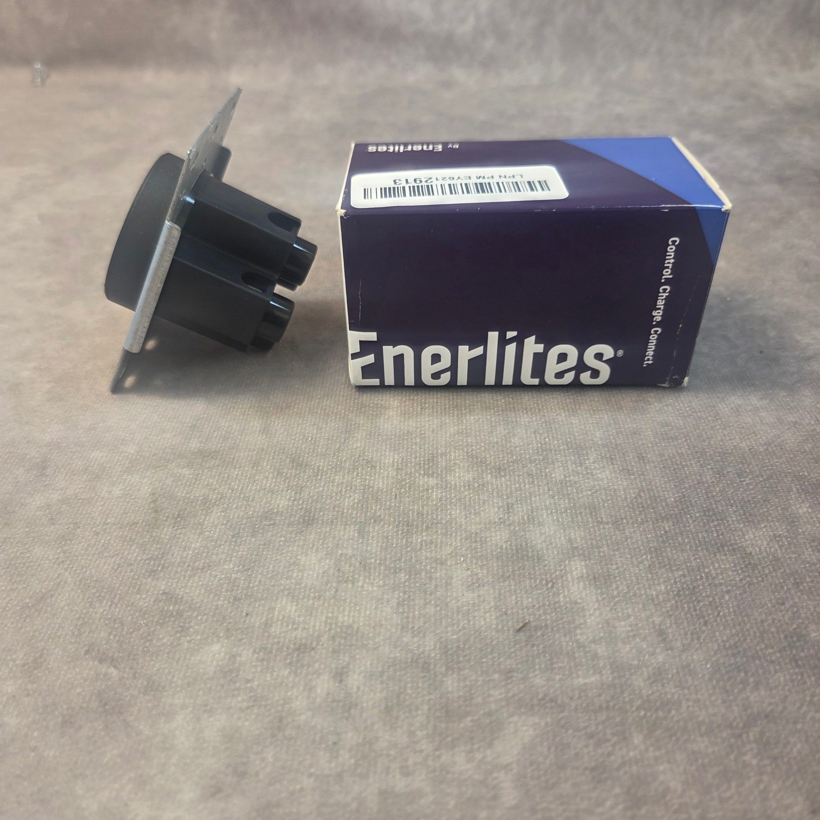 Enerlites 66500-BK NEMA 14-50R Flush Mount Receptacle 50A 125/250V 3-Pole 4-Wire