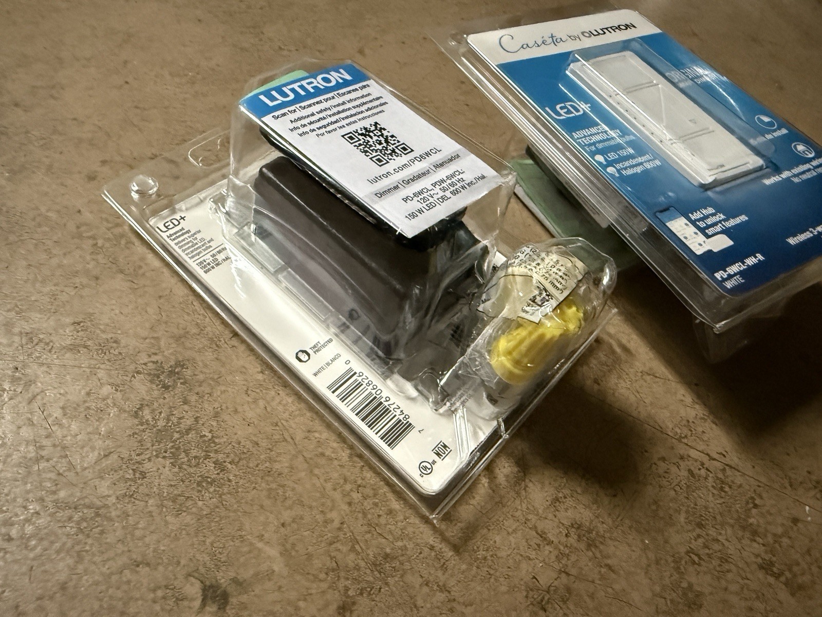 LOT OF 2 LUTRON ORIGINAL SMART SWITCH HOME PD-6WCL-WH-R WHITE BRAND NEW LOOK