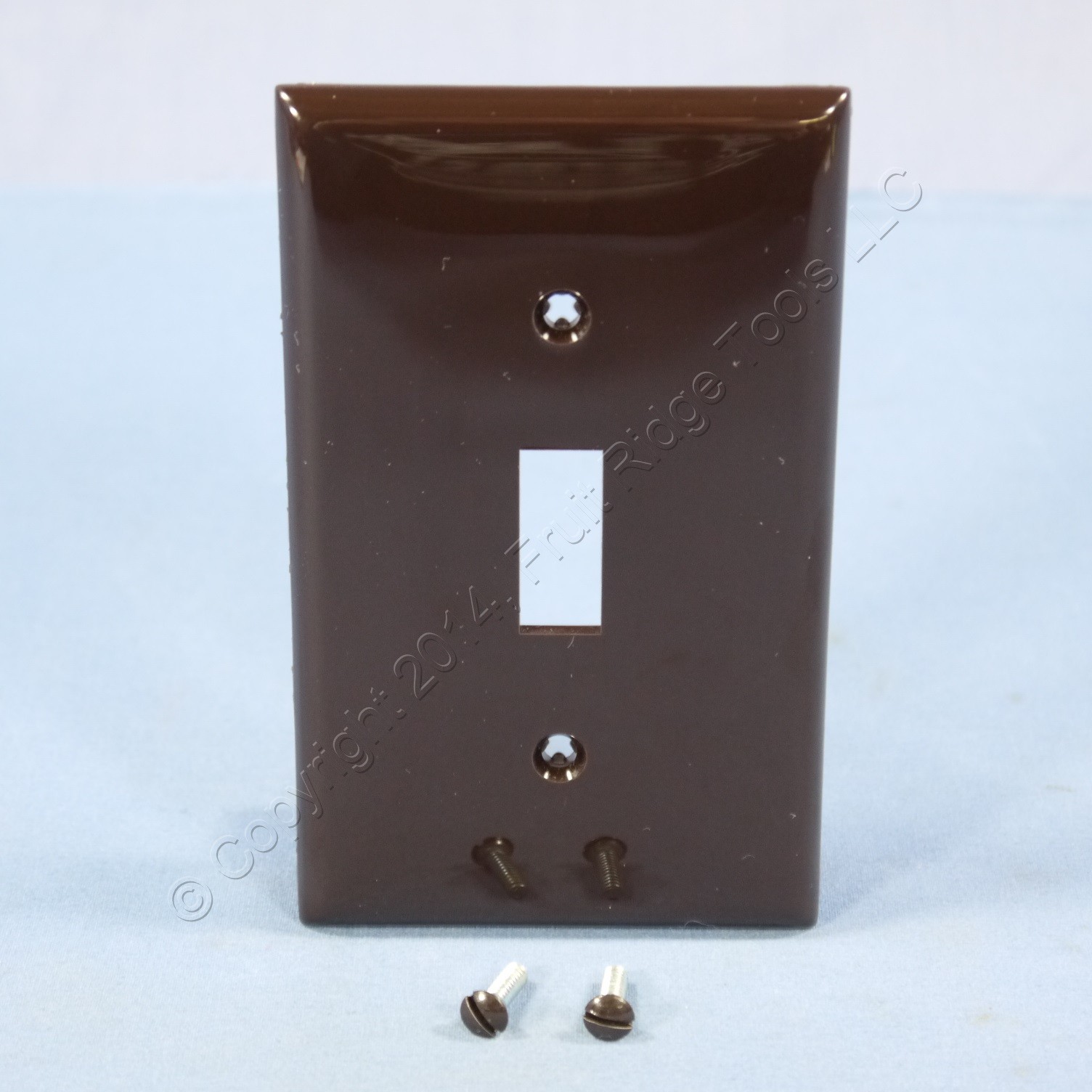 Leviton 80701 Brown 1-Gang Unbreakable Toggle Switch Nylon Standard Wallplate