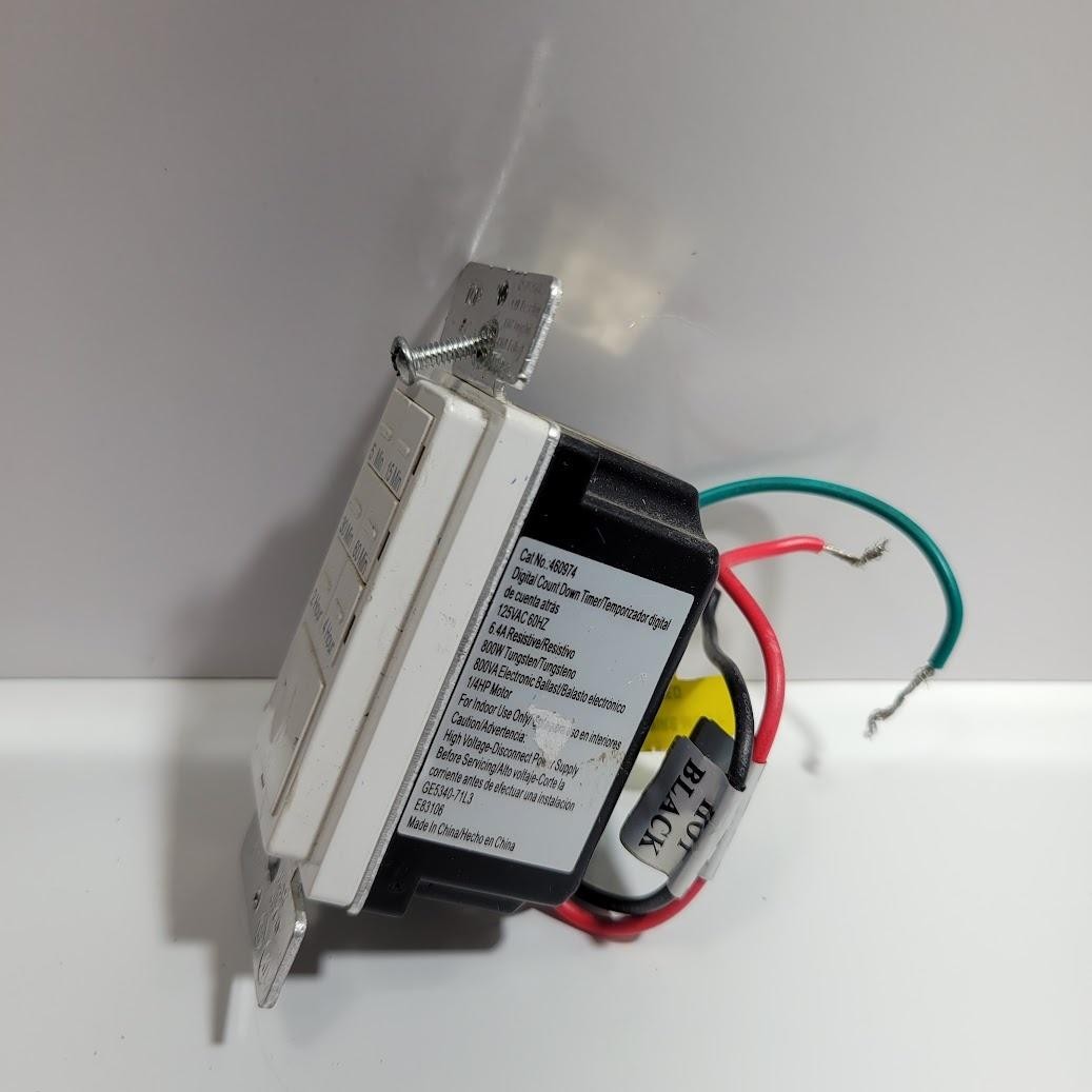 Leviton 460974 Digital Countdown Timer Wall Switch White 125VAC 6.4A 800W Fan