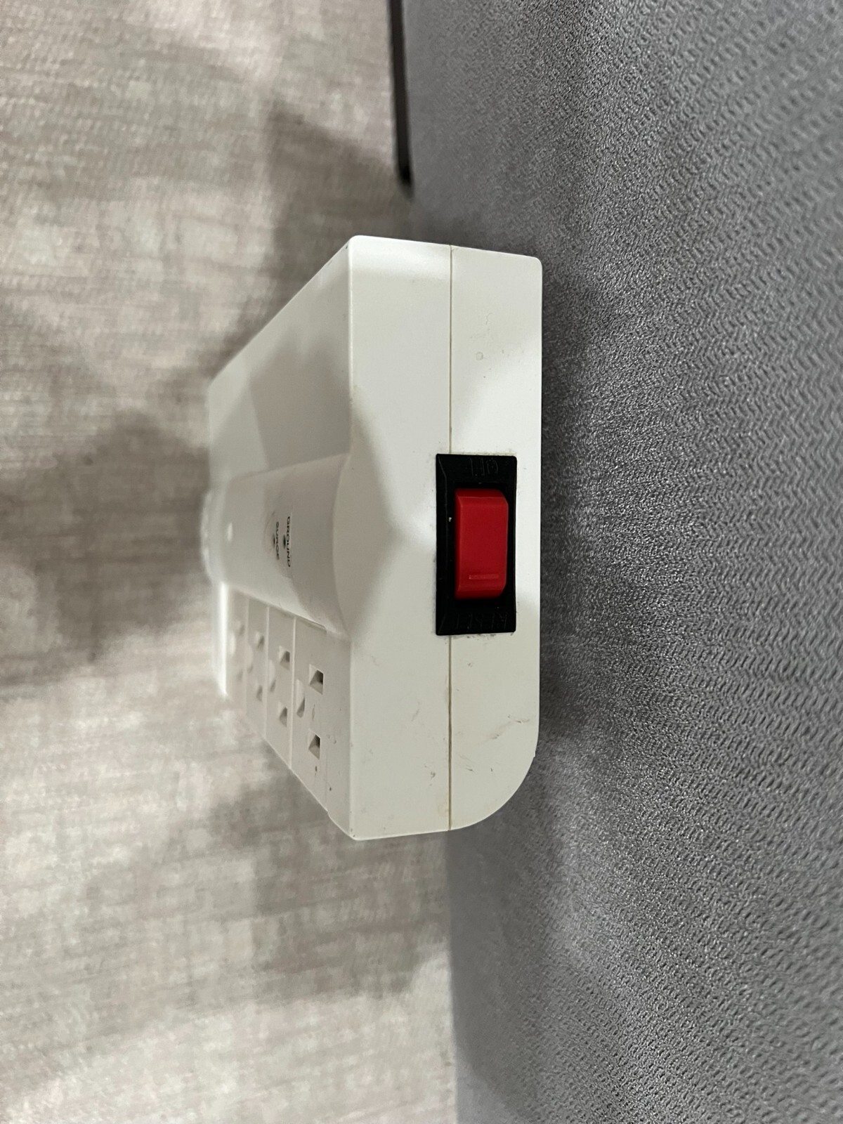 Side Socket Elite 8-Outlet Expander/Extender – As Seen On TV – 90 Degree Swivel