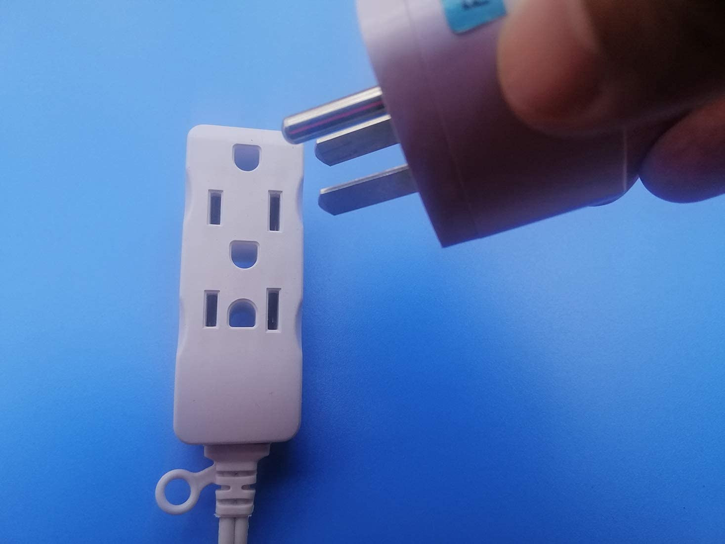 3 Feet Long Extension Cord with 3 Outlet Power Strip and 2 Flat Pins Input White