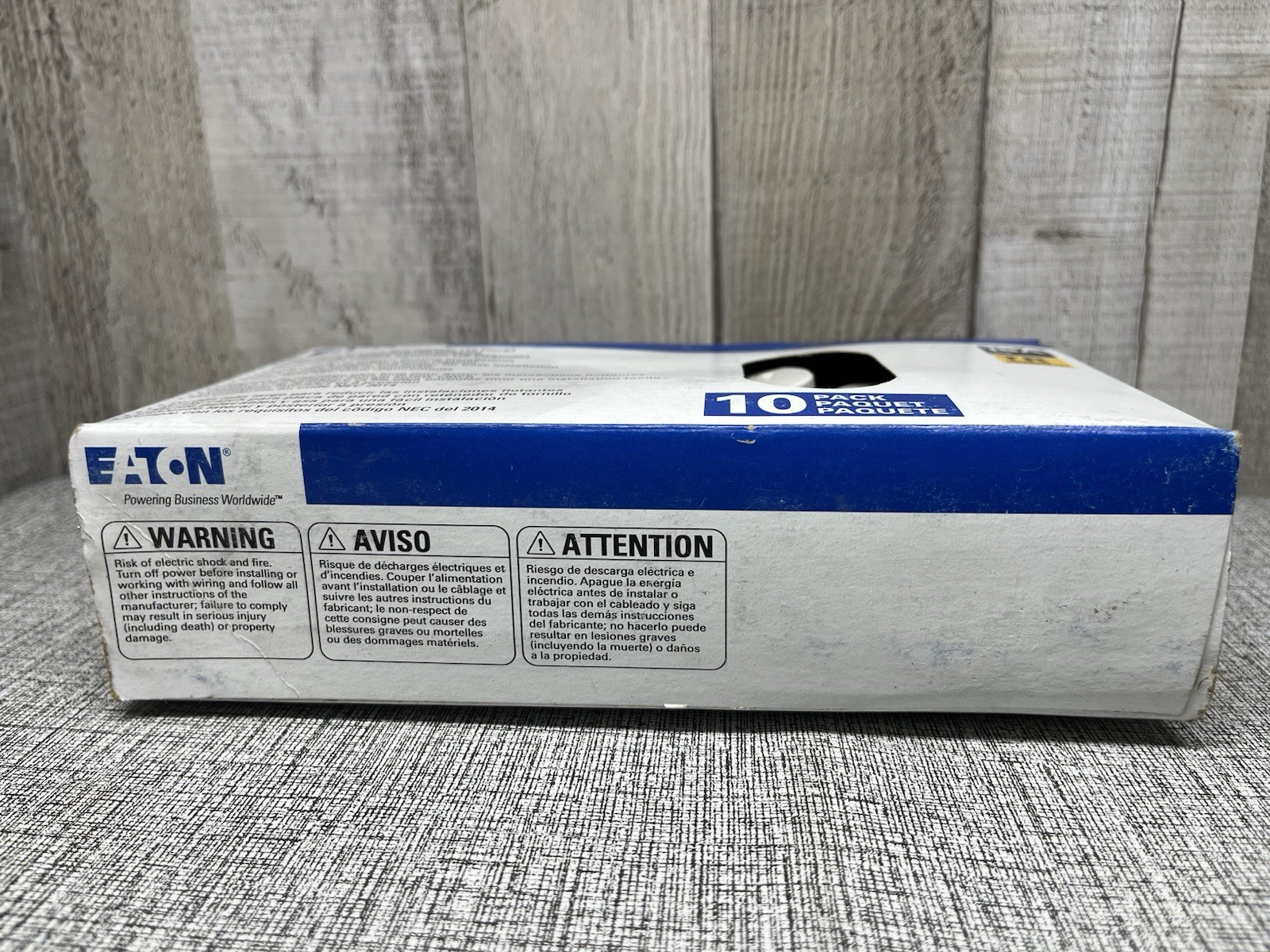 Eaton 10pk Standard 15A Tamper Resistant Duplex Receptacles -White- TR270W-10-LW