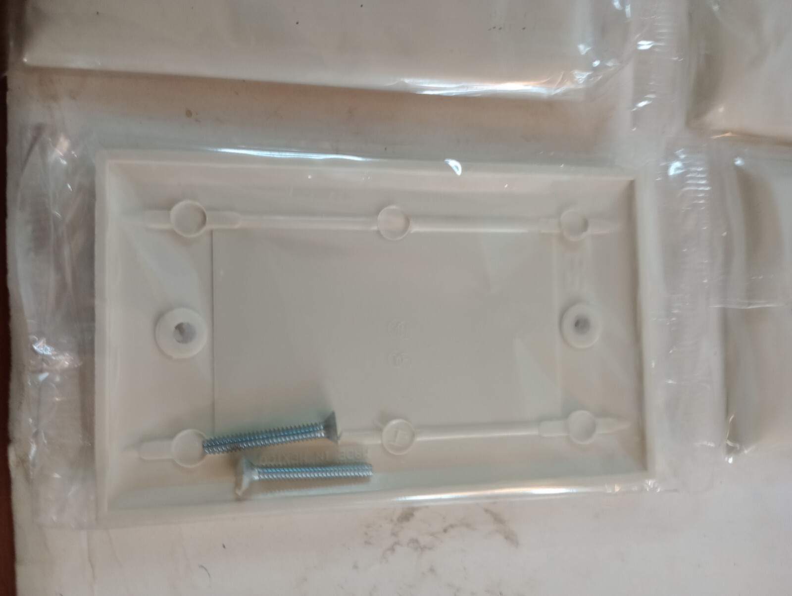 P&S Light Almond Size Plastic Blank Wallplate Box Mount Cover SP13-LA Lot 19